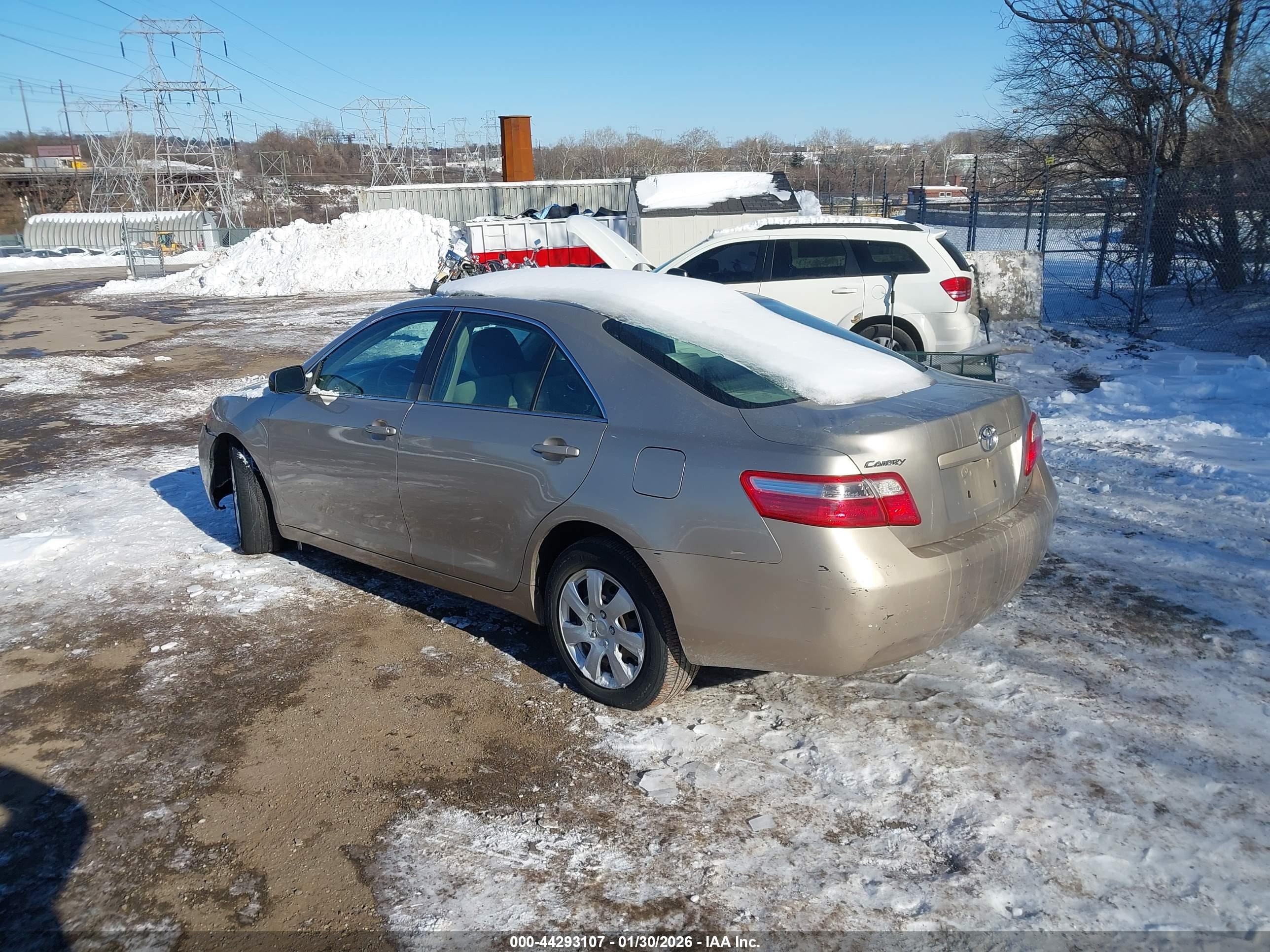 TOYOTA CAMRY image 3