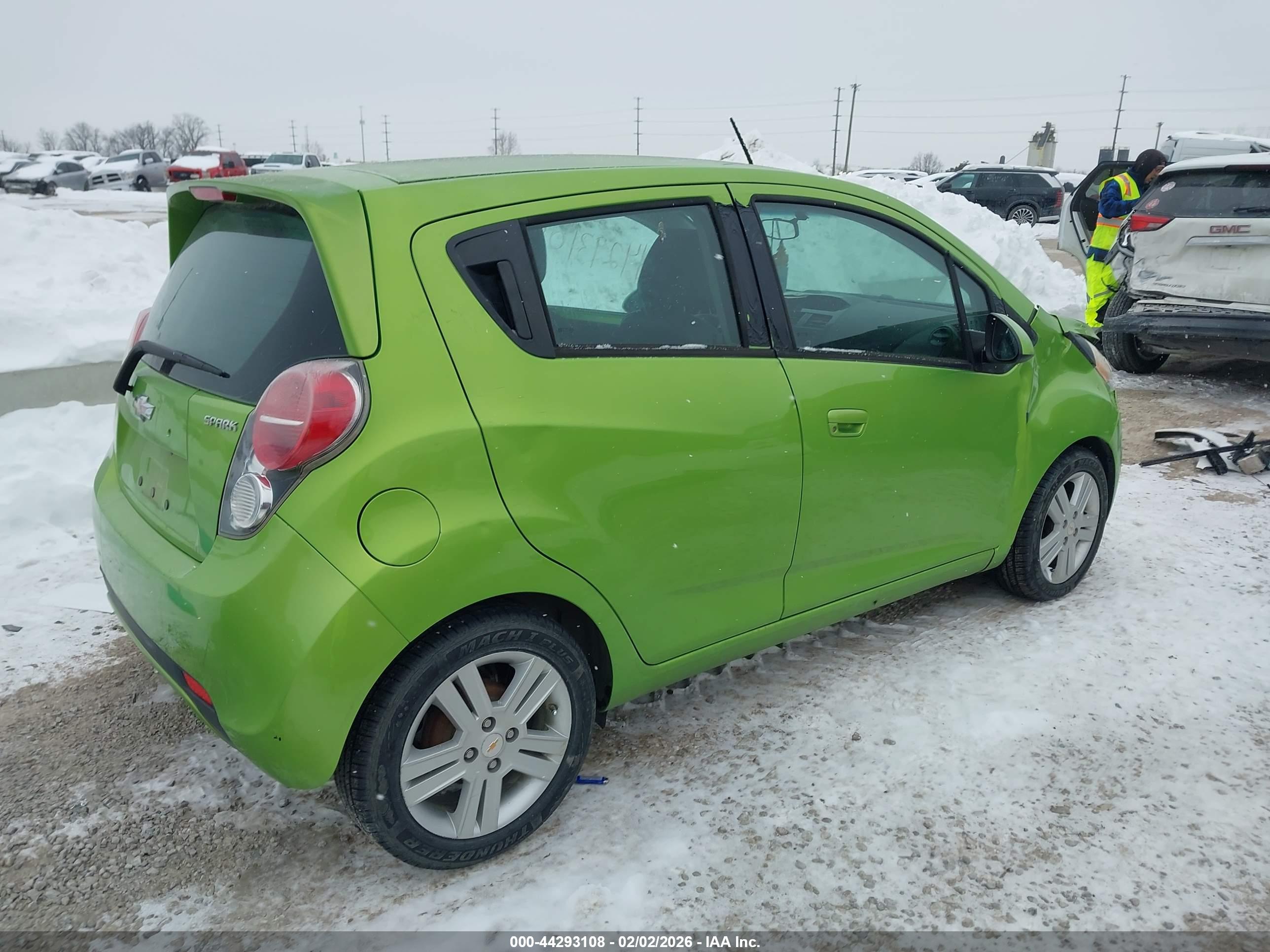 CHEVROLET SPARK image 4