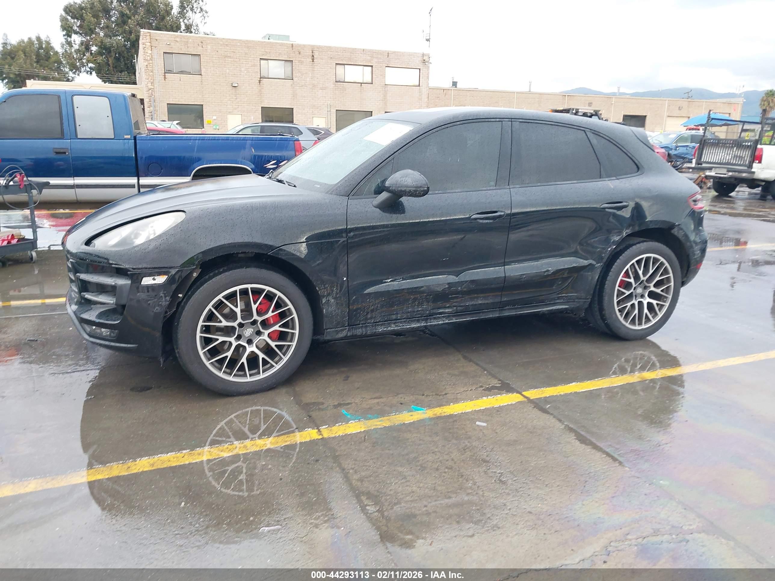 PORSCHE MACAN image 6
