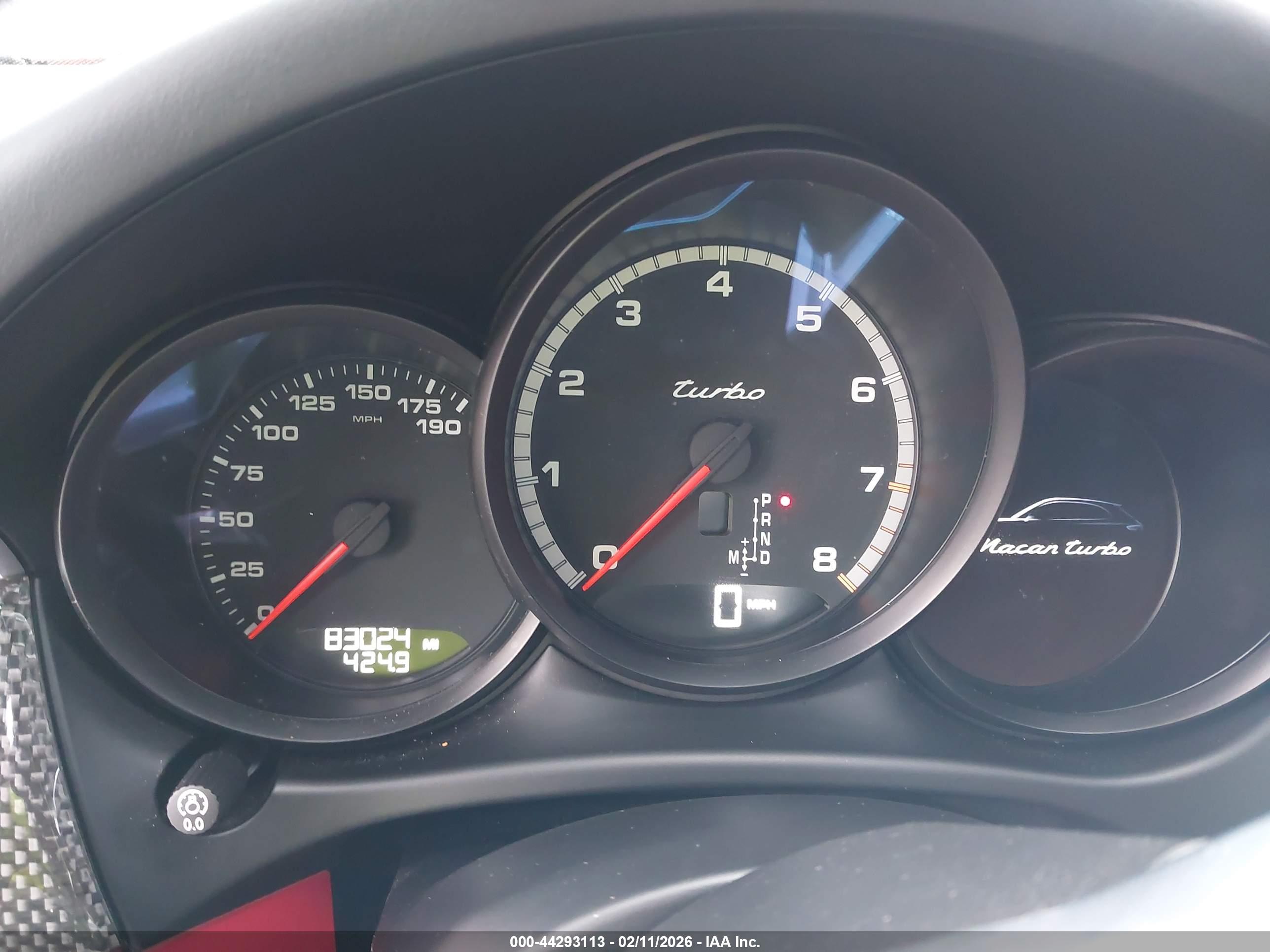 PORSCHE MACAN image 7