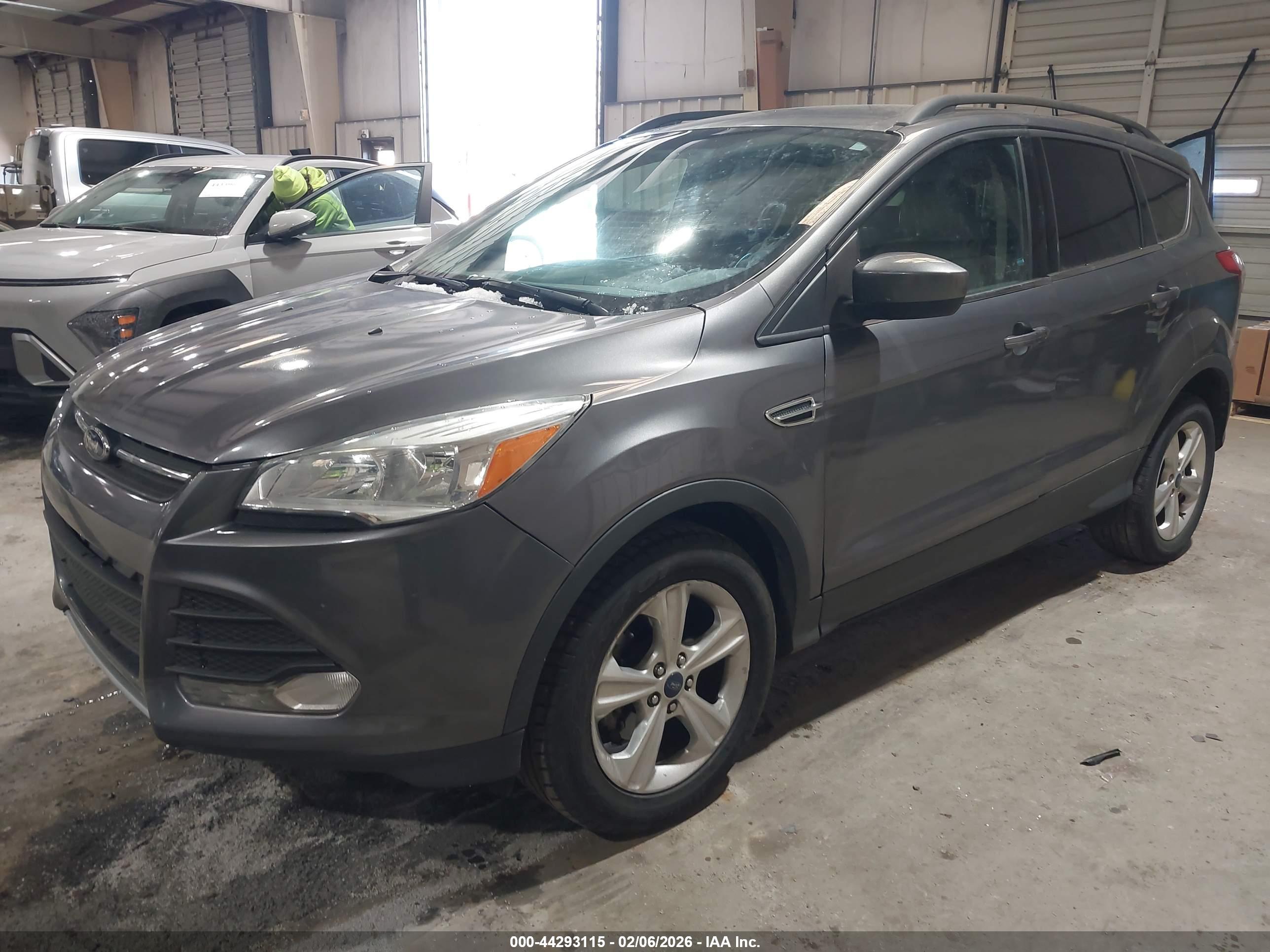 FORD ESCAPE image 6