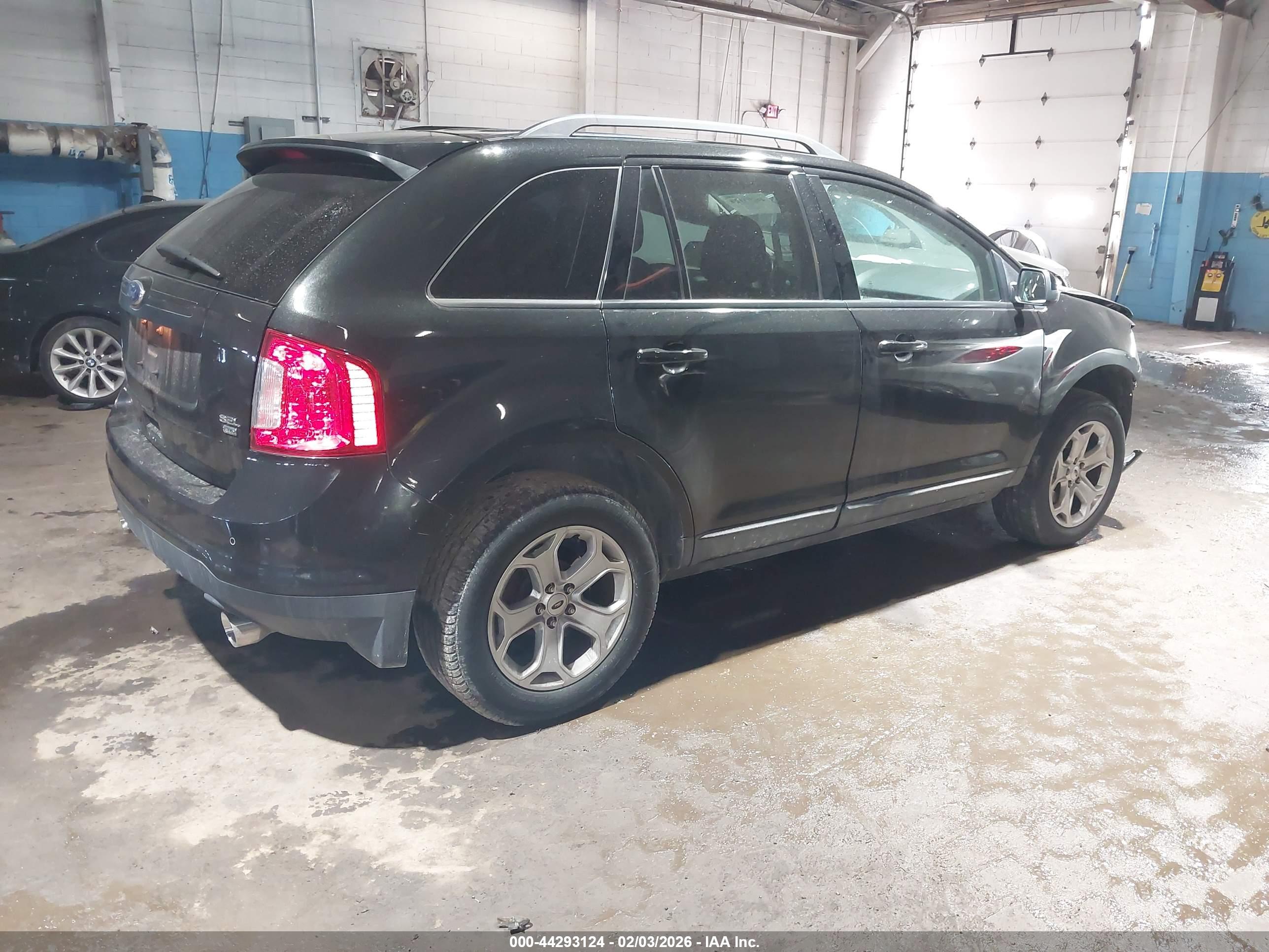 FORD EDGE image 4