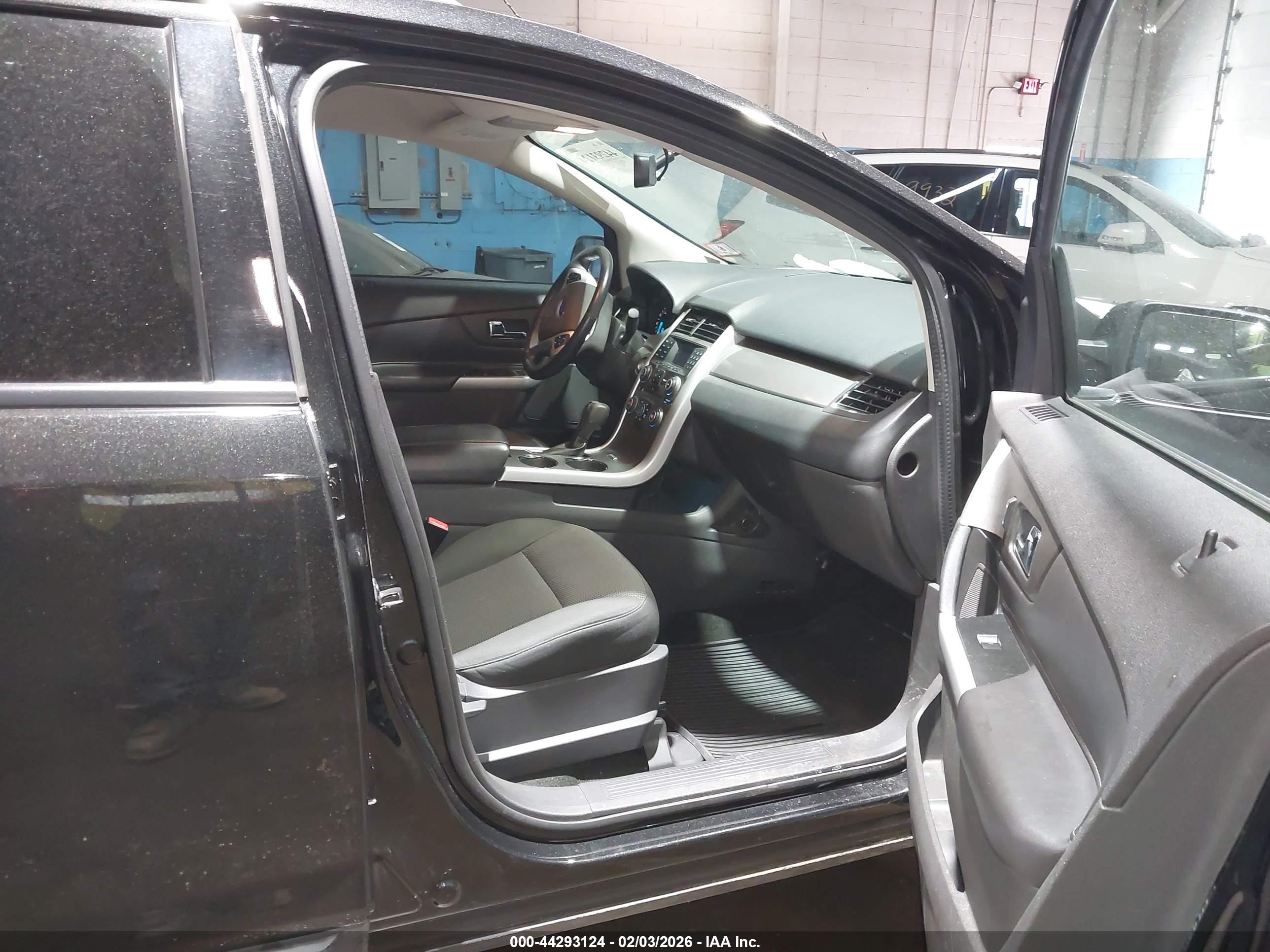 FORD EDGE image 5