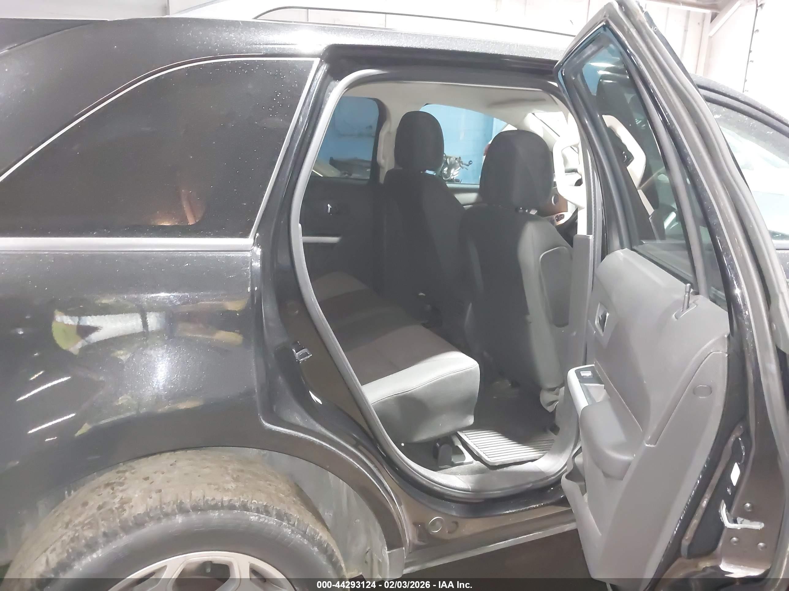 FORD EDGE image 8