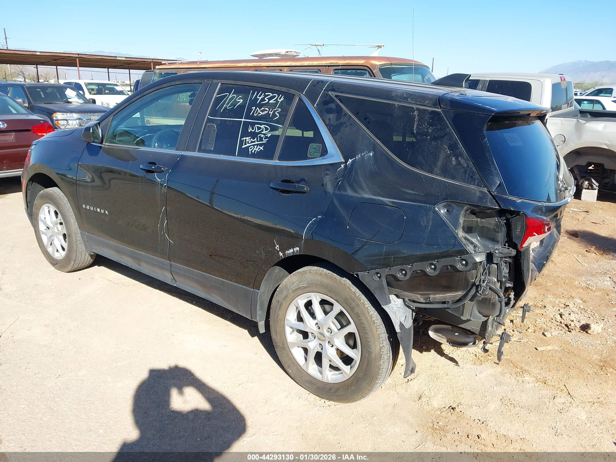 CHEVROLET EQUINOX image 3