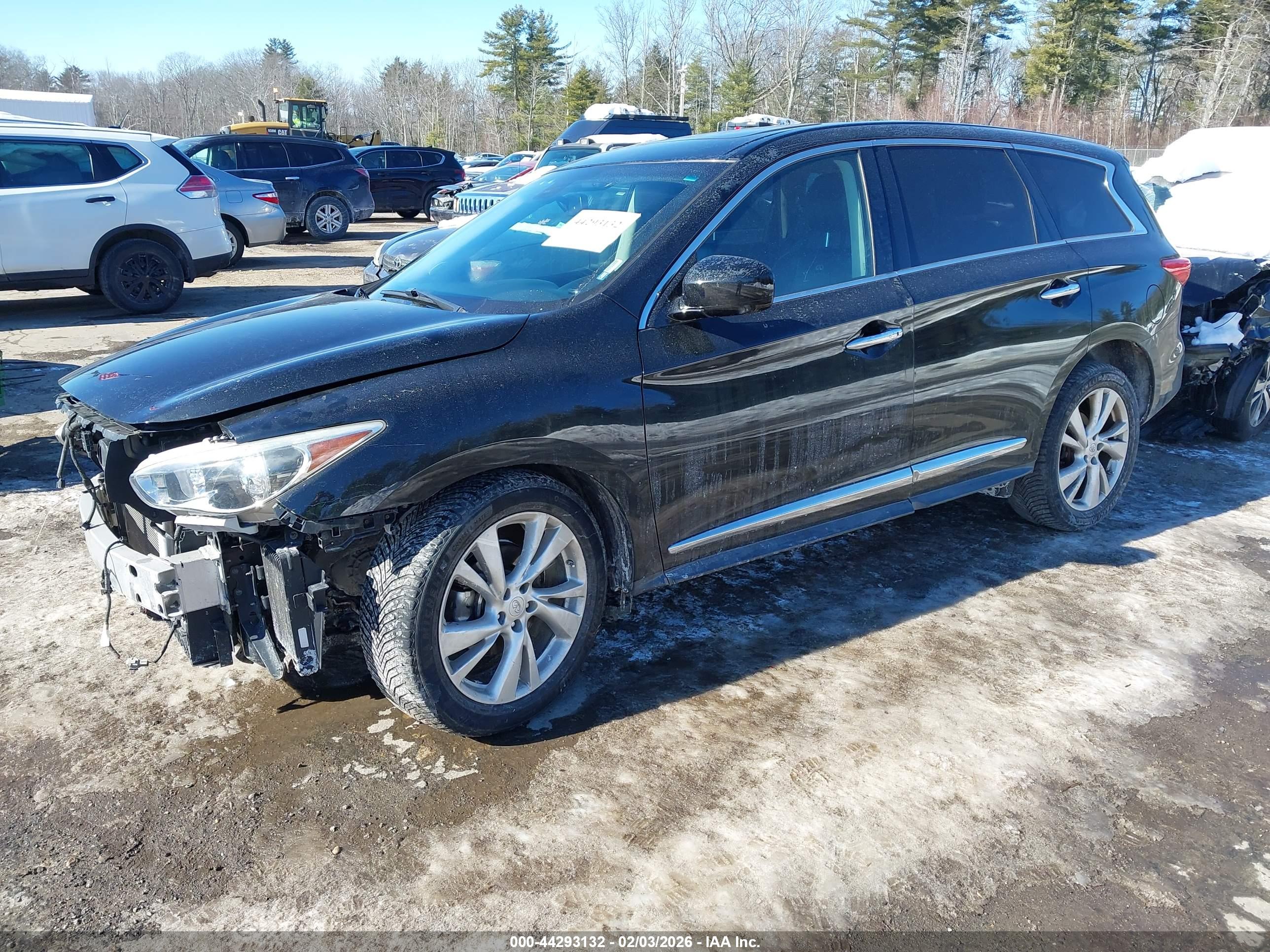 INFINITI JX35 image 2