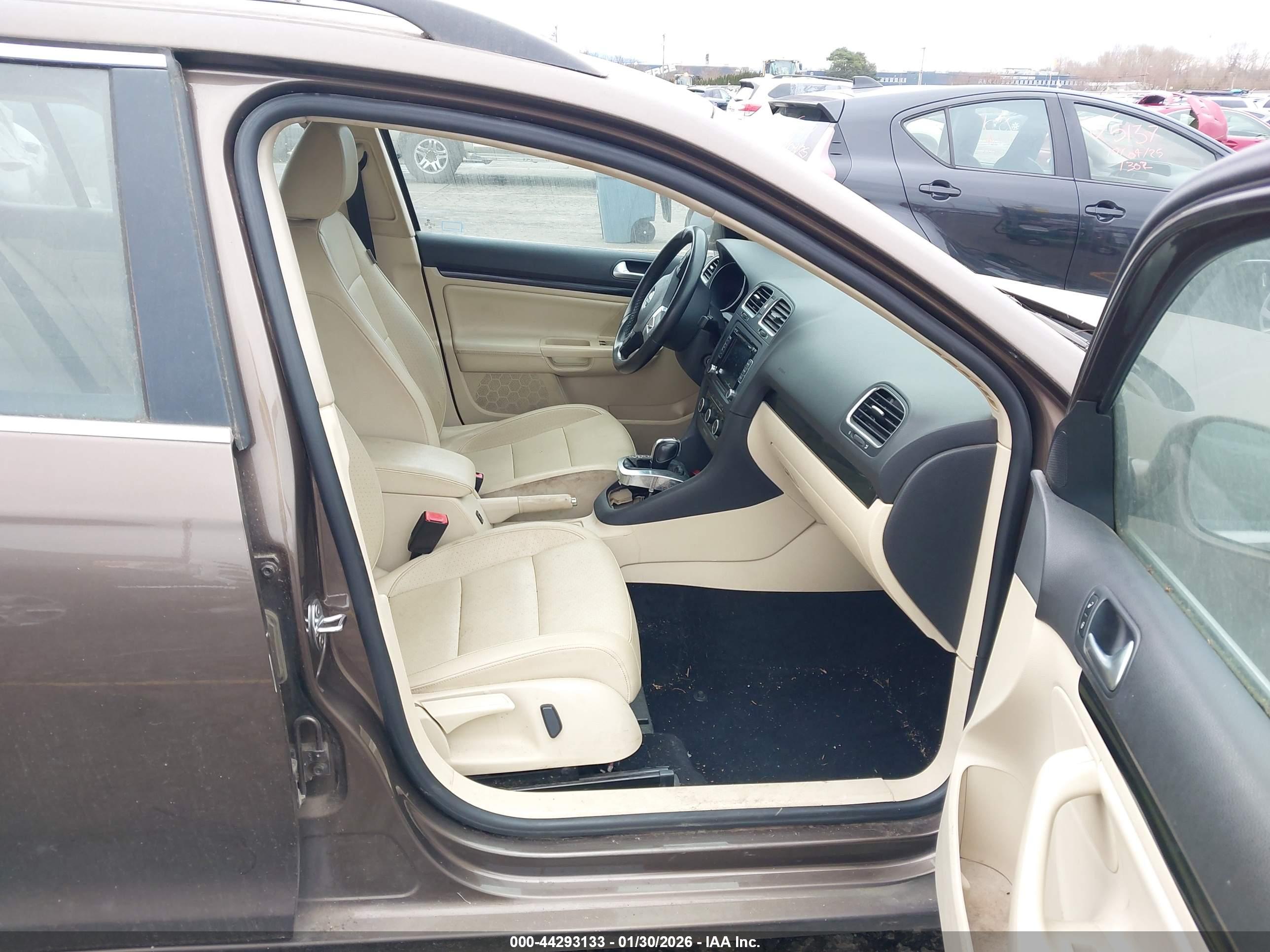 VOLKSWAGEN JETTA image 5
