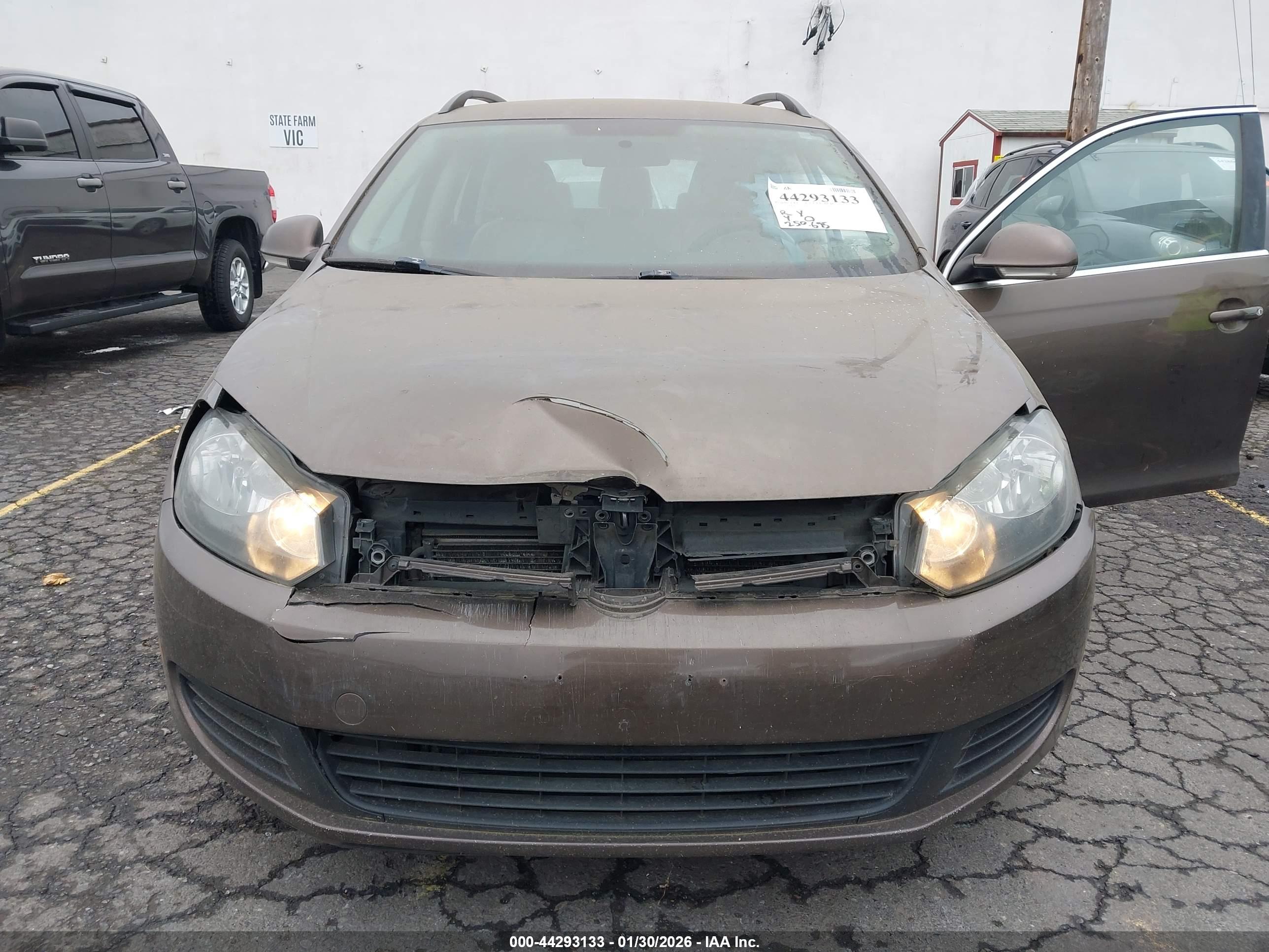 VOLKSWAGEN JETTA image 6