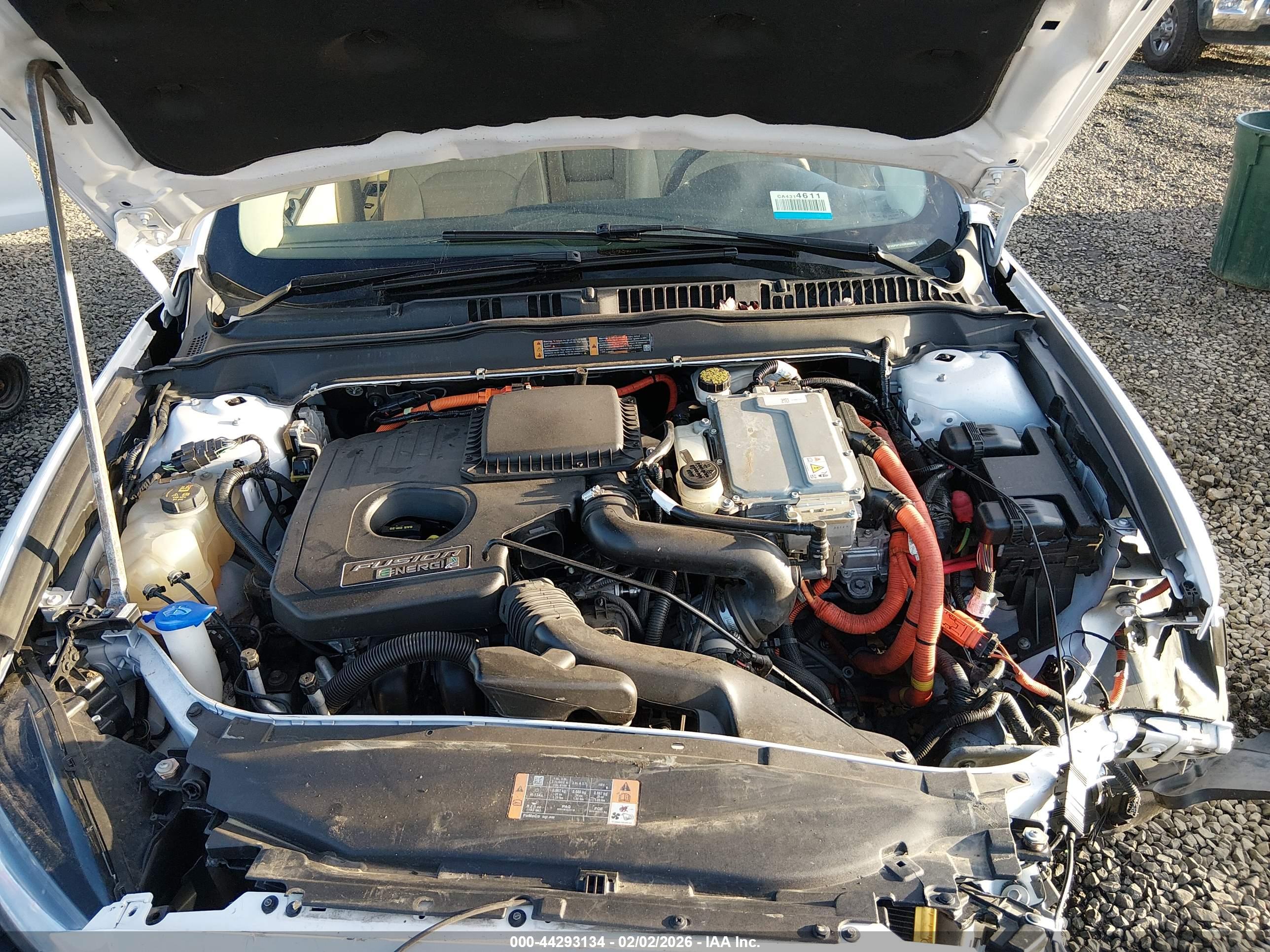 FORD FUSION image 10