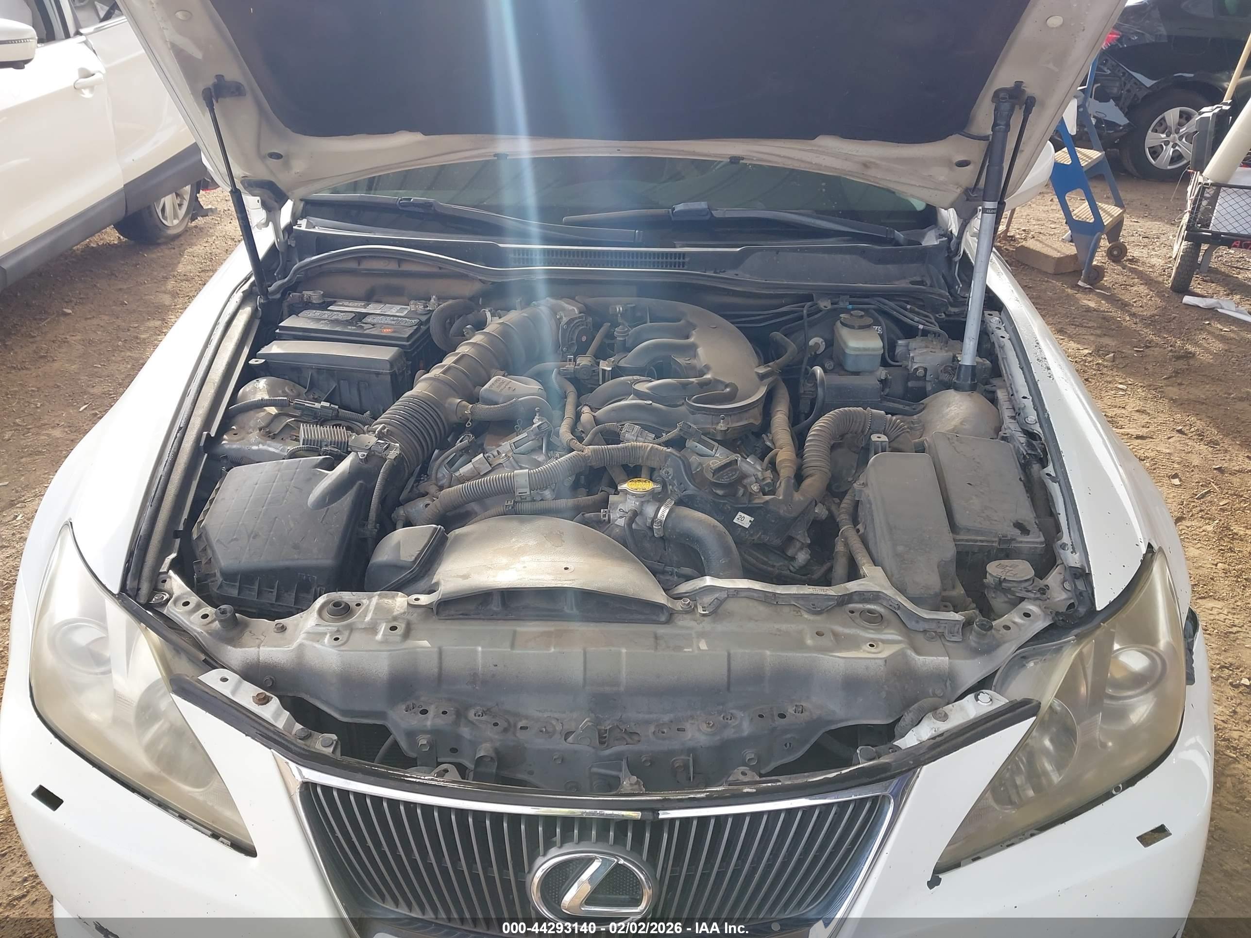 LEXUS IS image 10