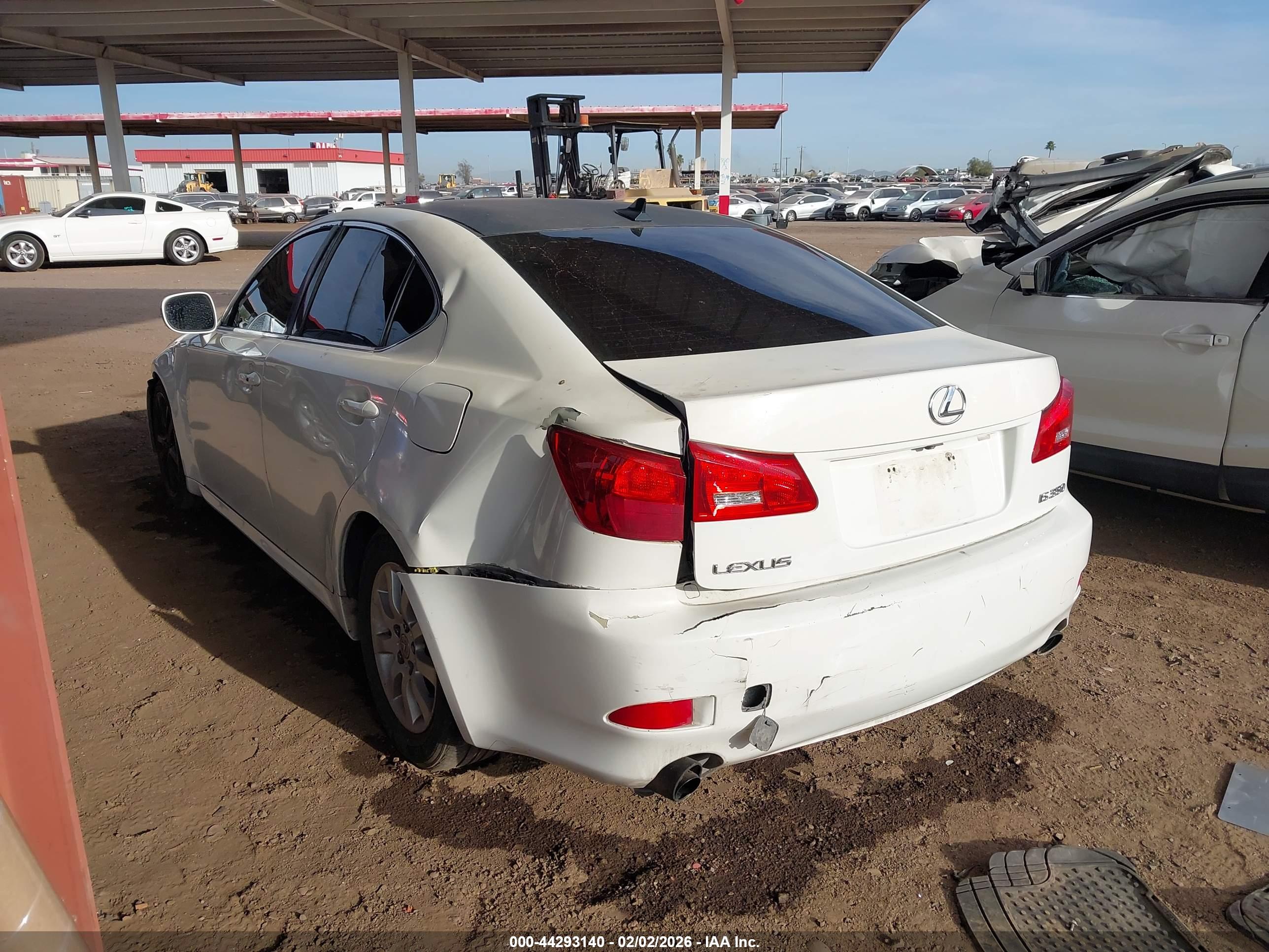 LEXUS IS image 3