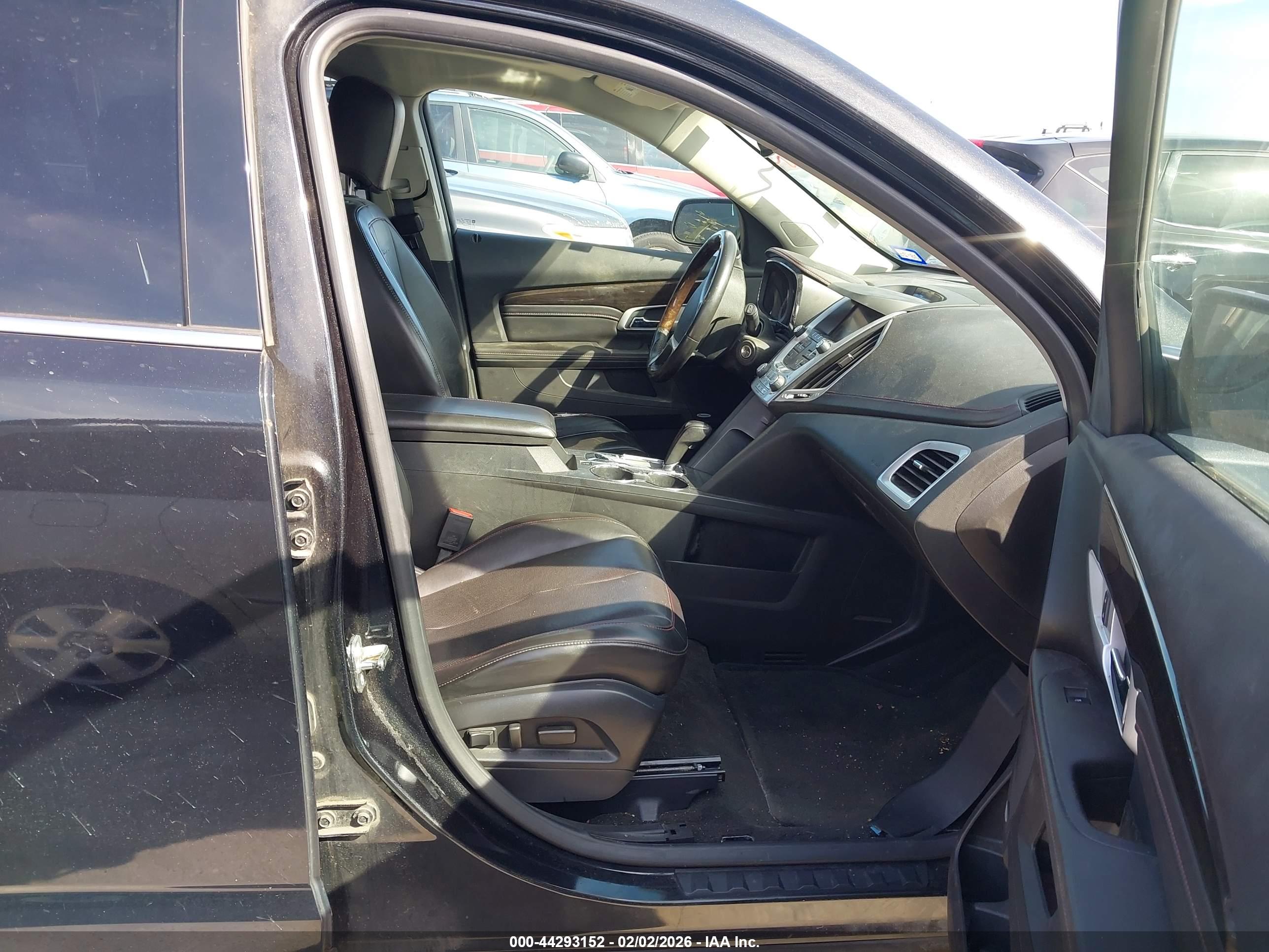 GMC TERRAIN image 5