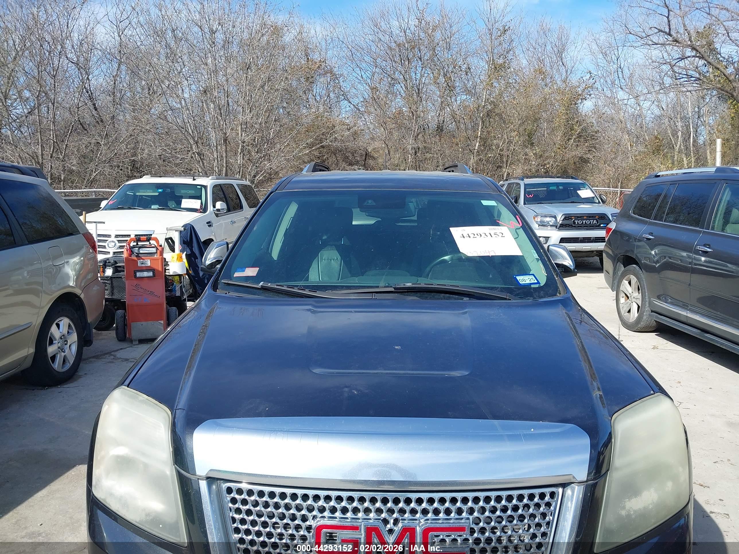 GMC TERRAIN image 6