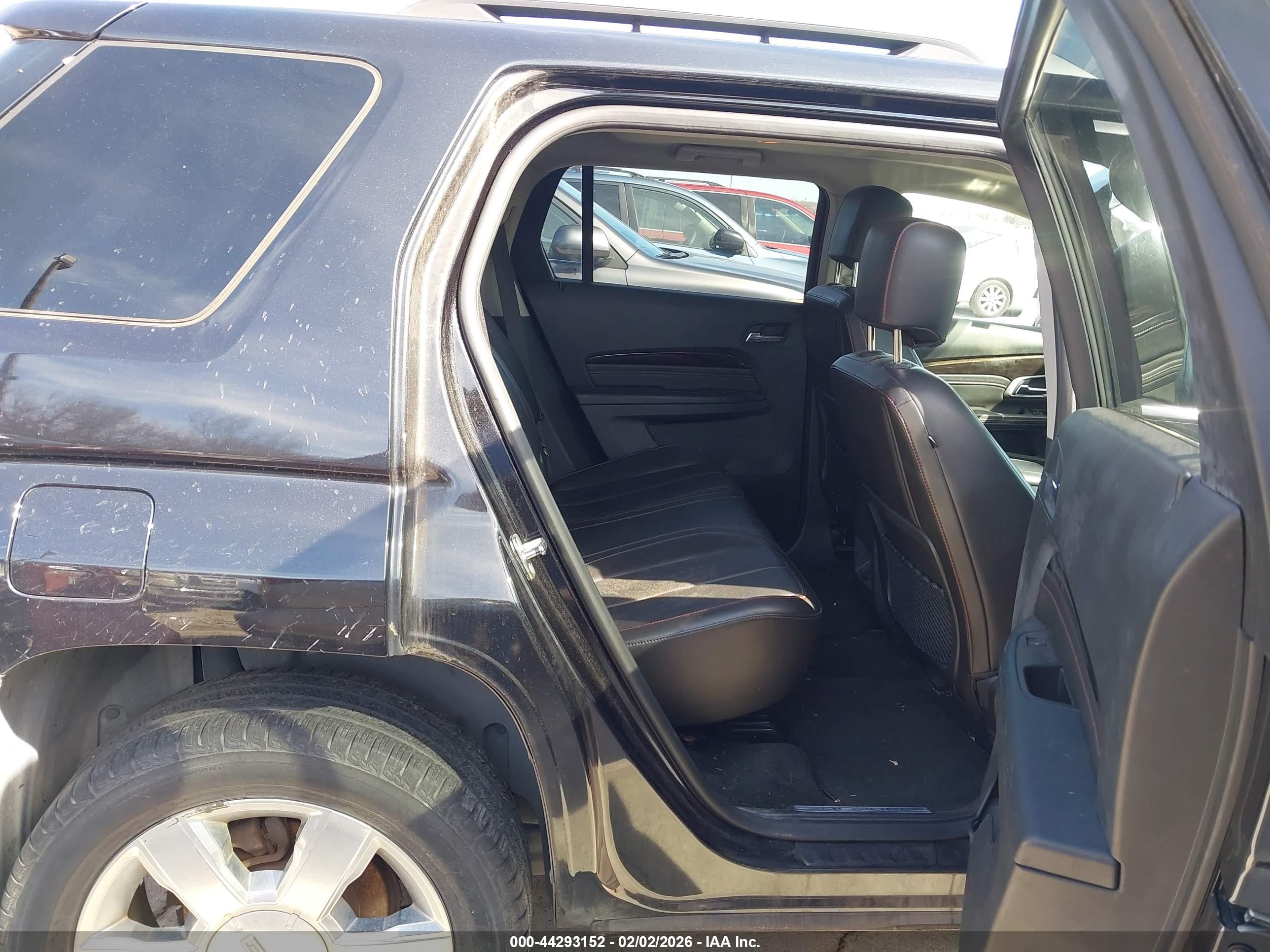 GMC TERRAIN image 8