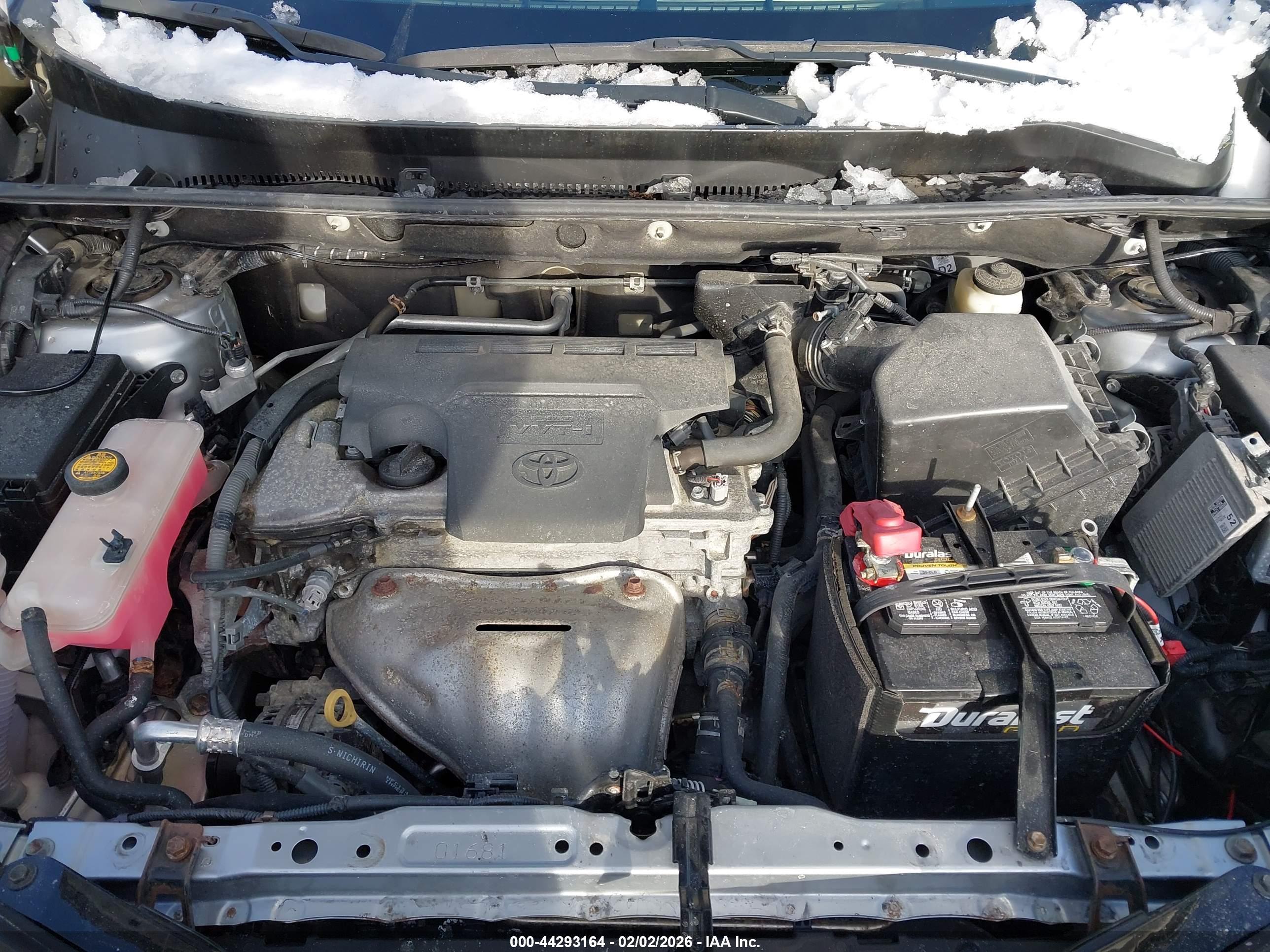 TOYOTA RAV4 image 10