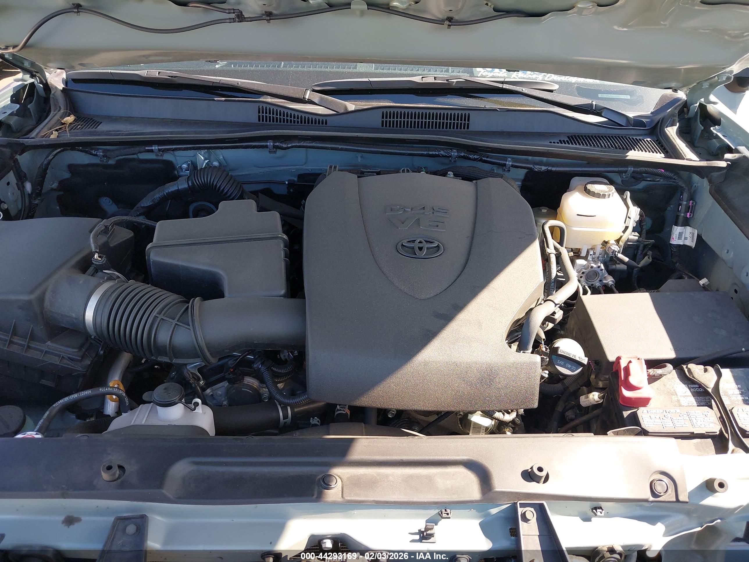 TOYOTA TACOMA image 10