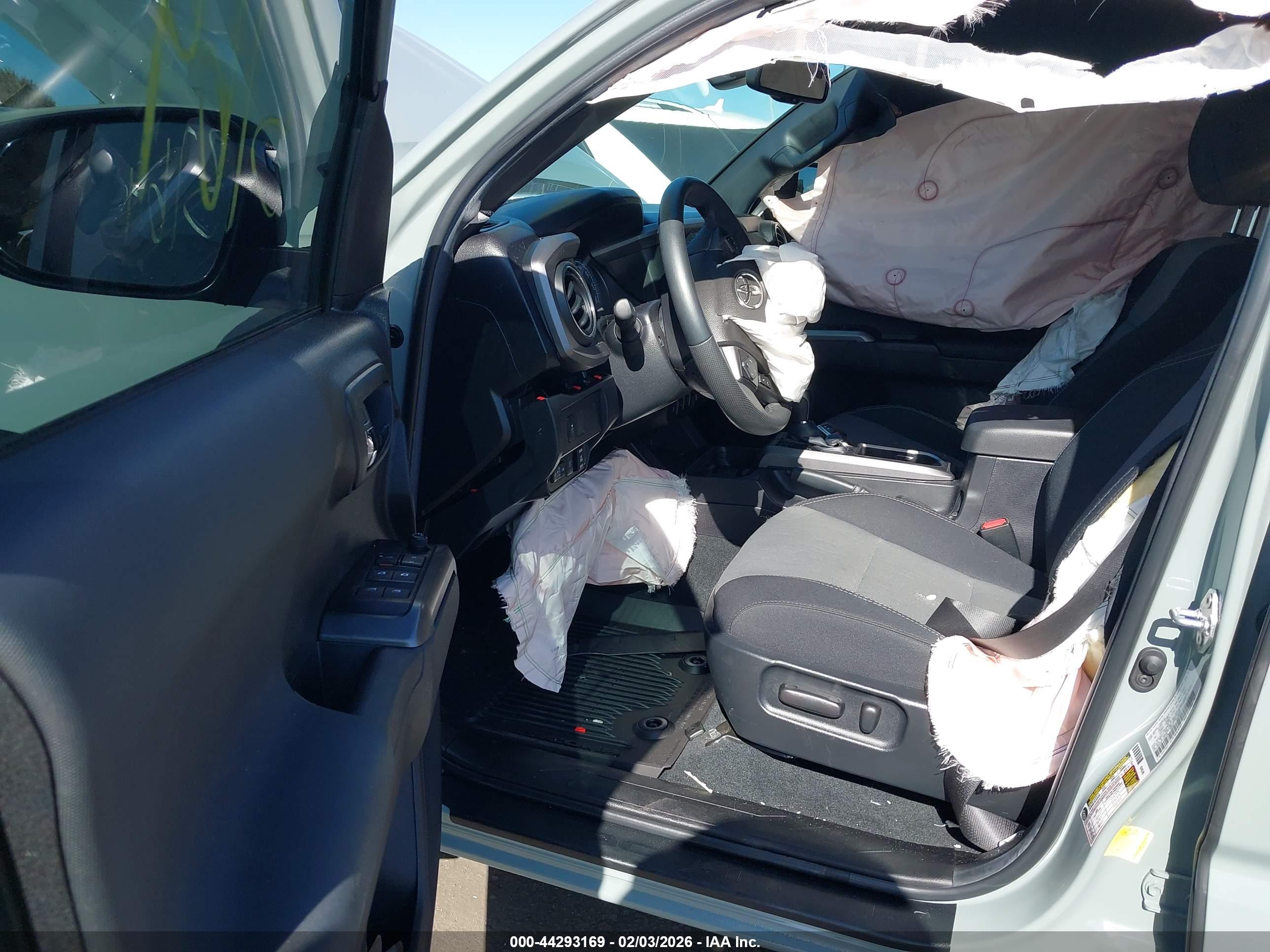 TOYOTA TACOMA image 5