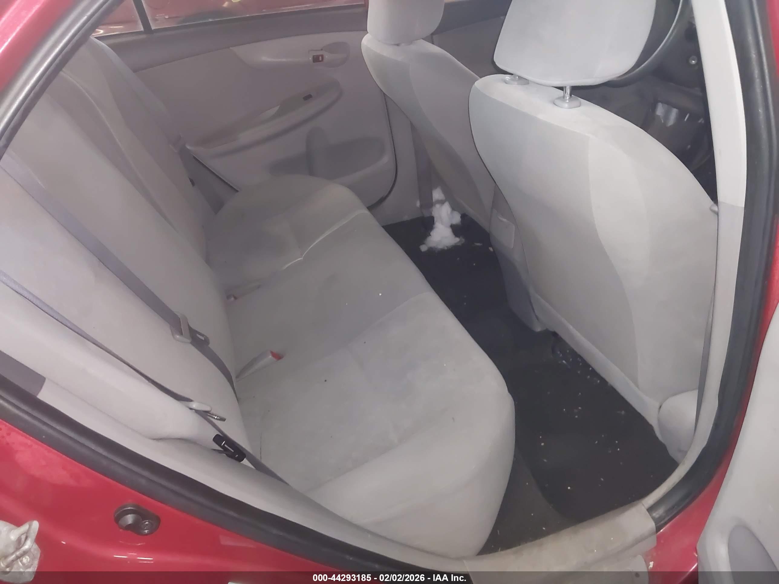 TOYOTA COROLLA image 8
