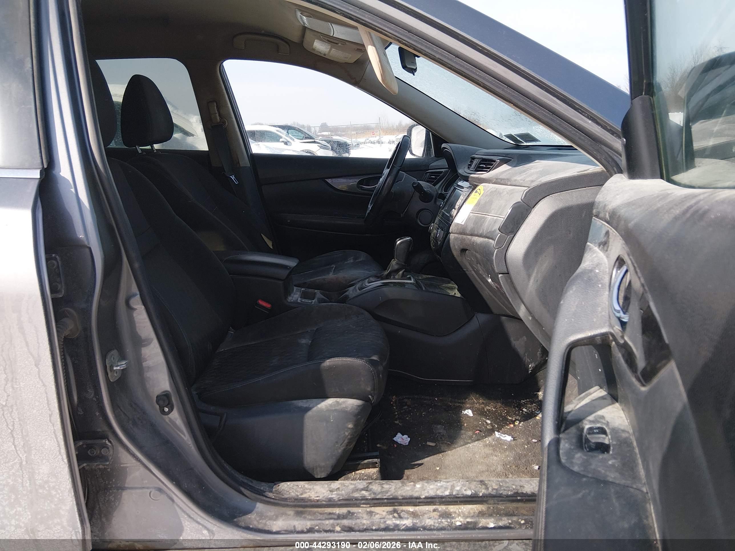 NISSAN ROGUE image 5