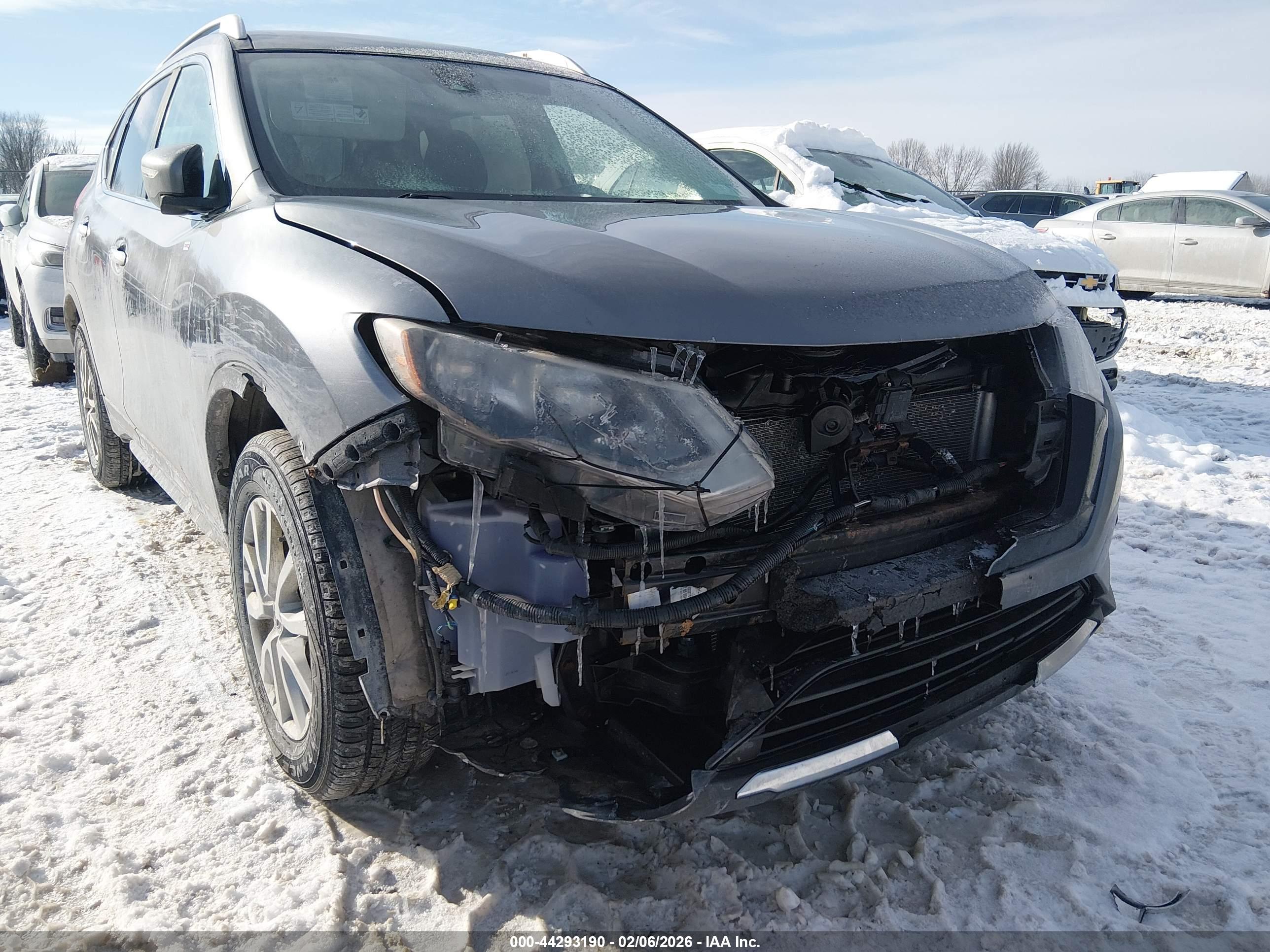 NISSAN ROGUE image 6
