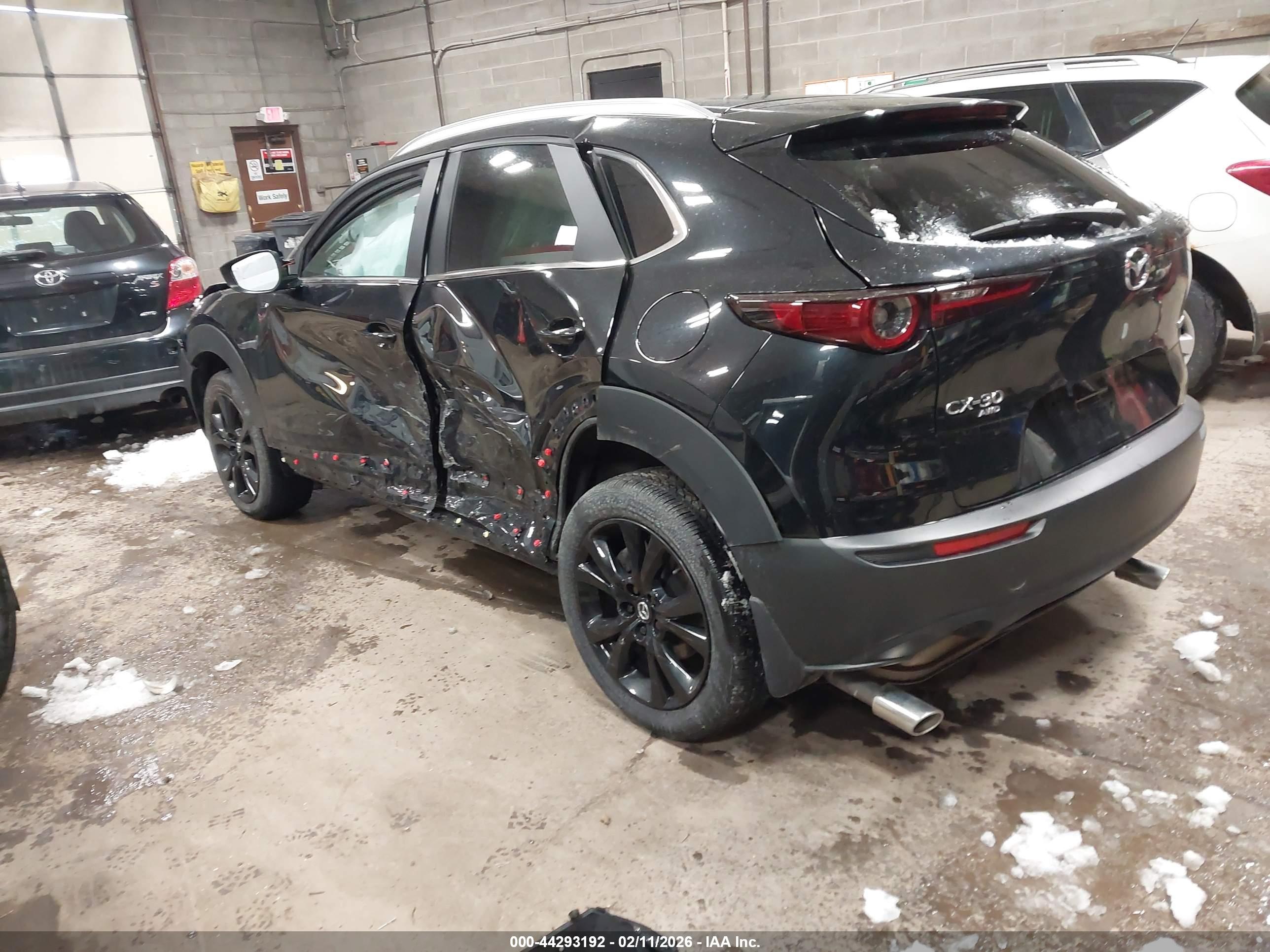 MAZDA CX-30 image 3