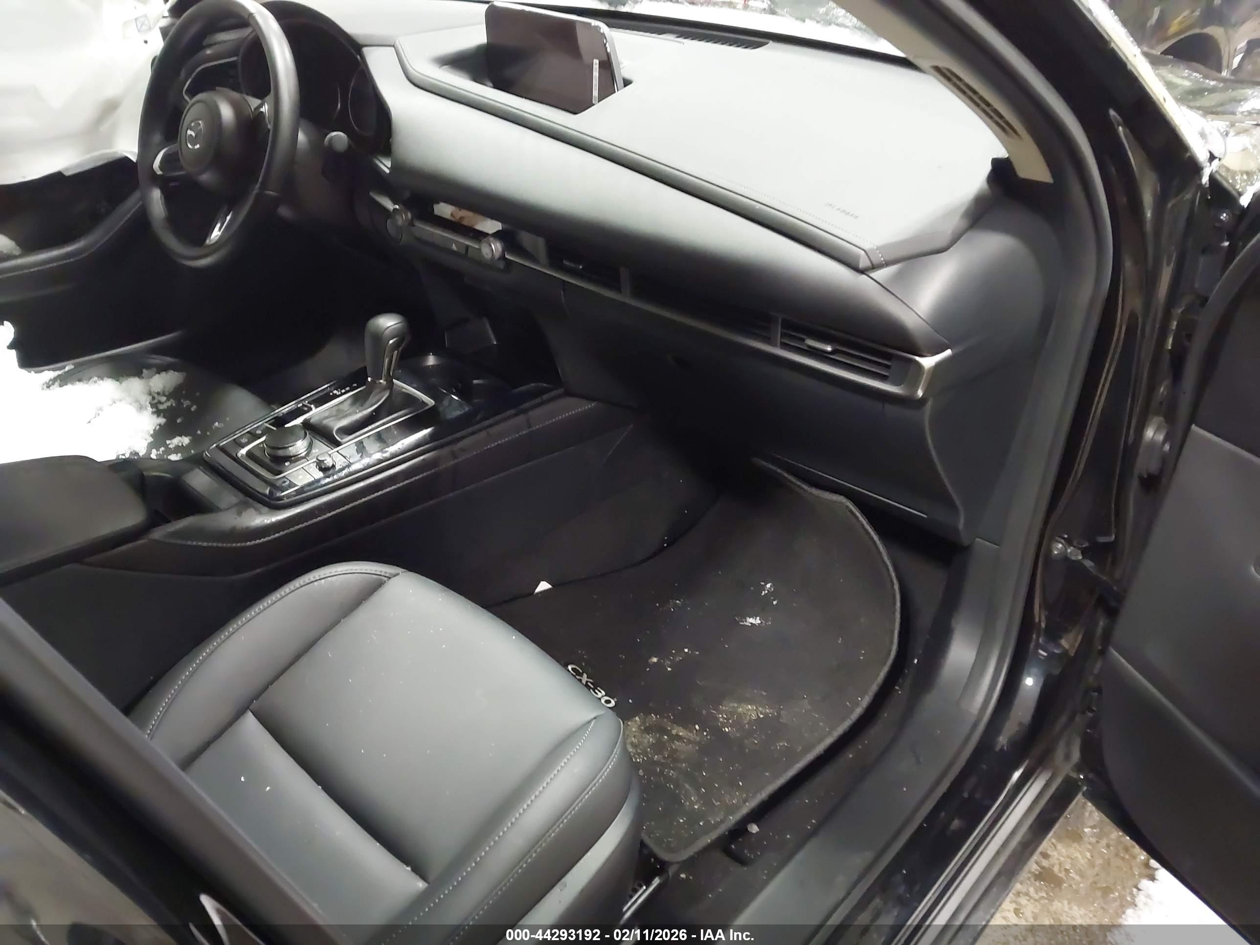MAZDA CX-30 image 5