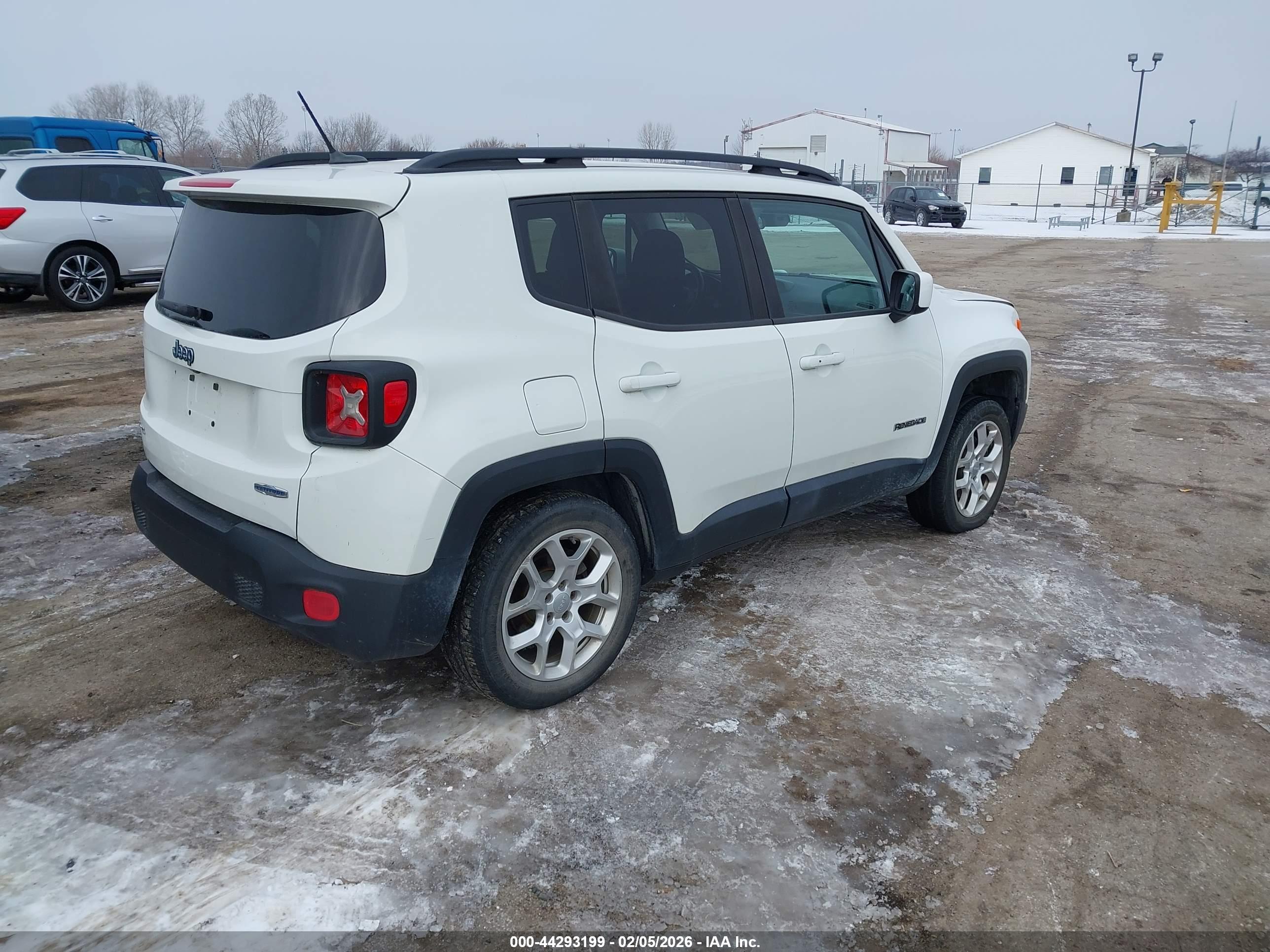 JEEP RENEGADE image 4