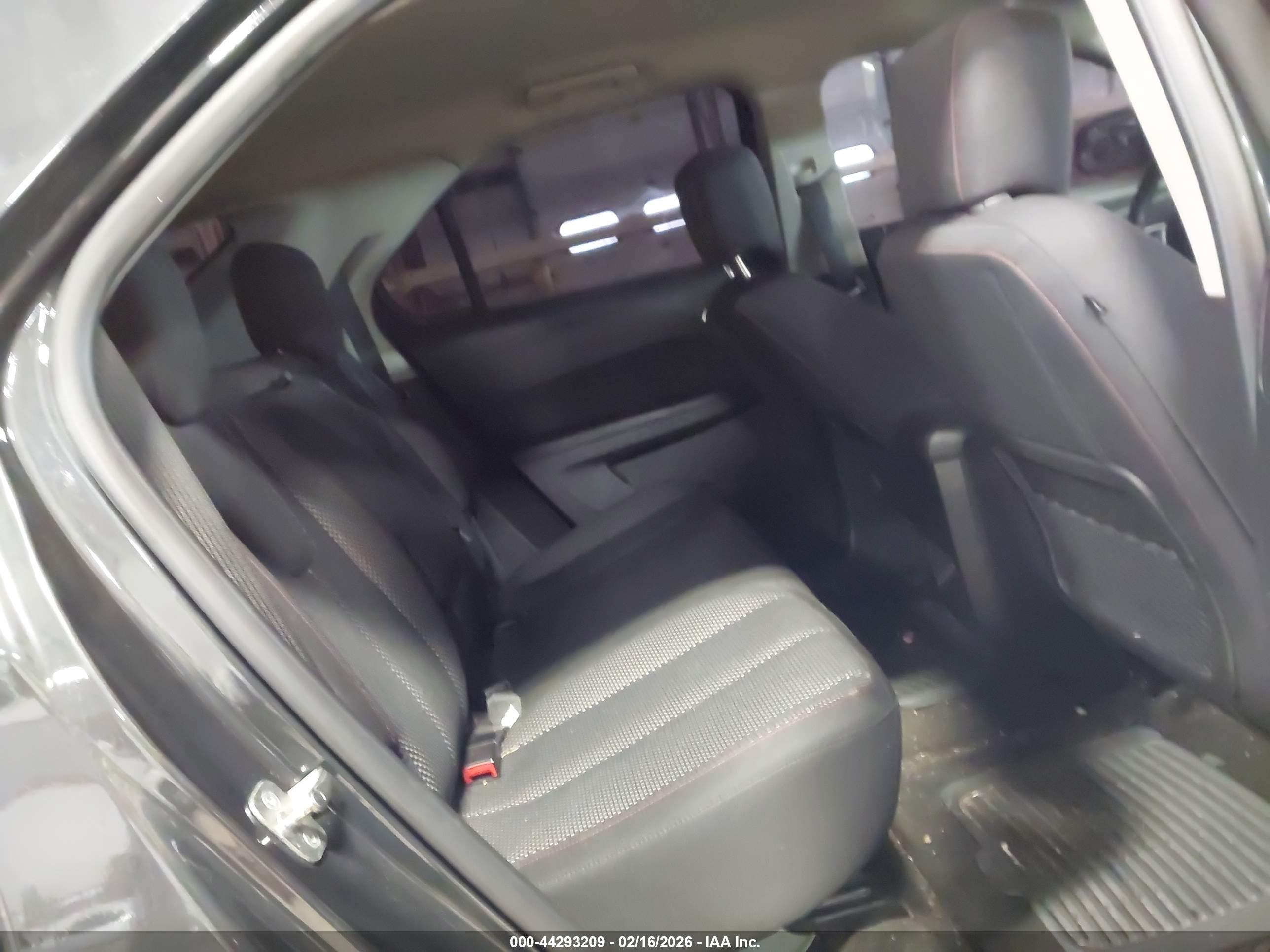 CHEVROLET EQUINOX image 8