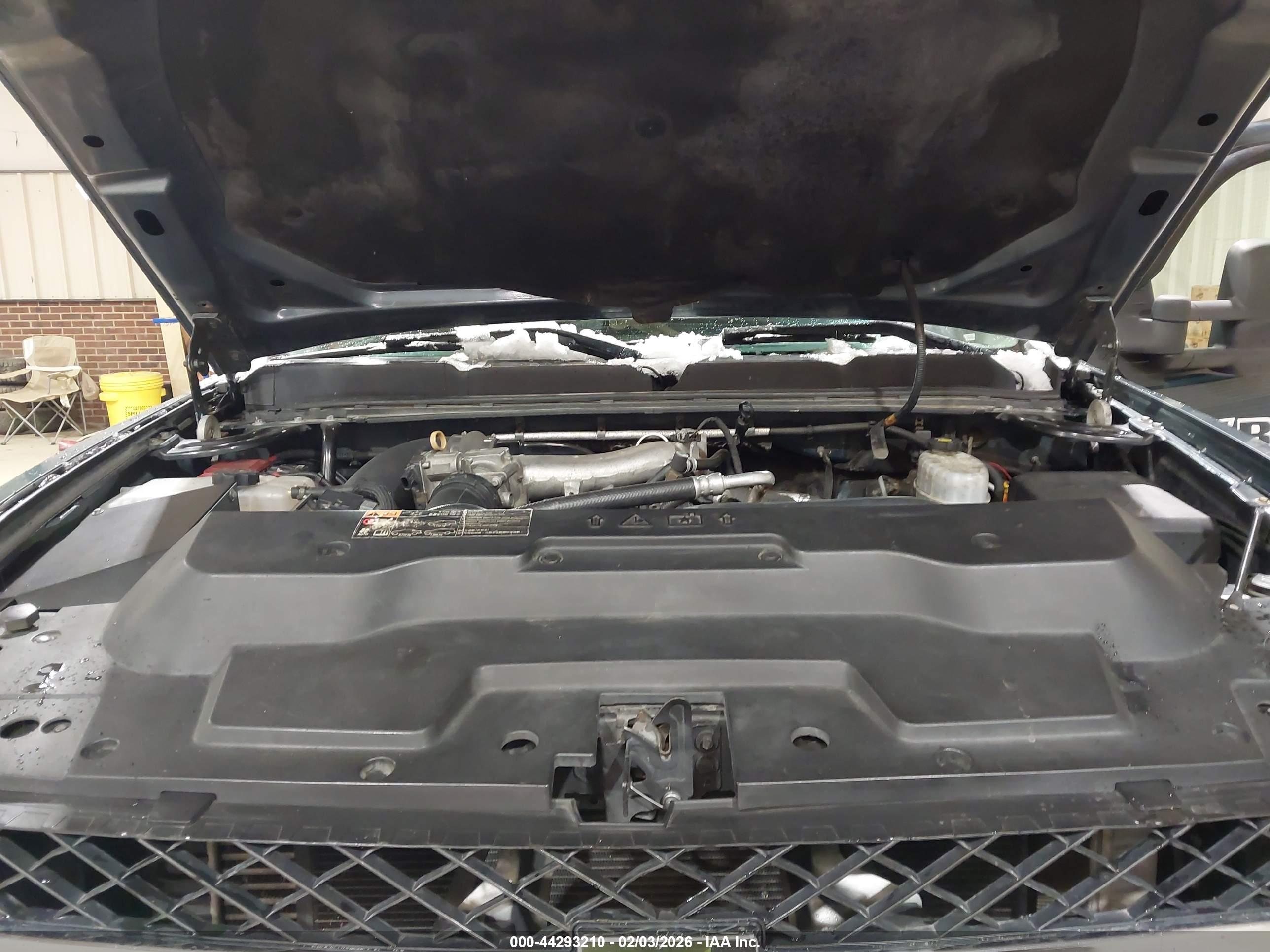 CHEVROLET SILVERADO image 10