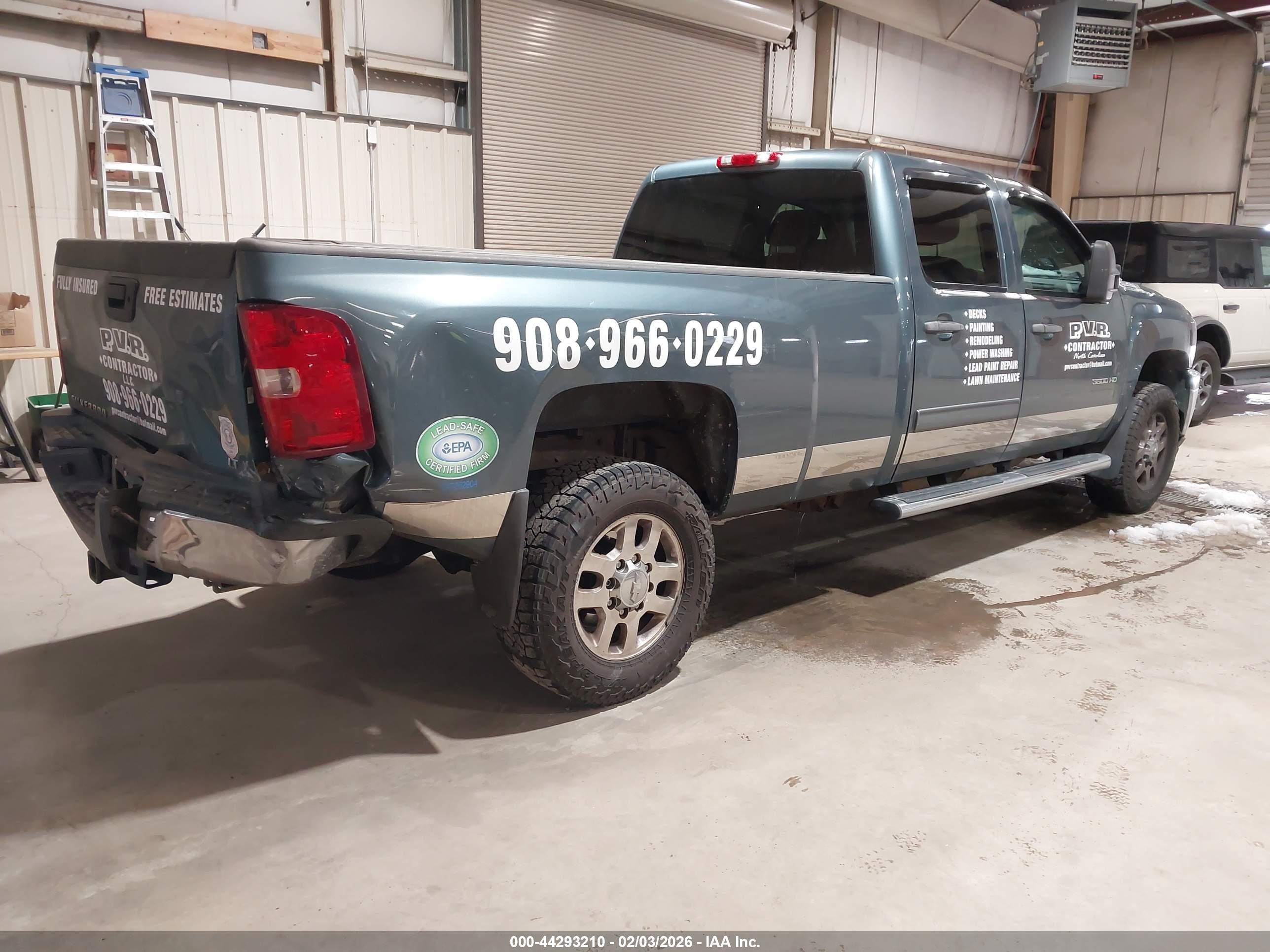 CHEVROLET SILVERADO image 4