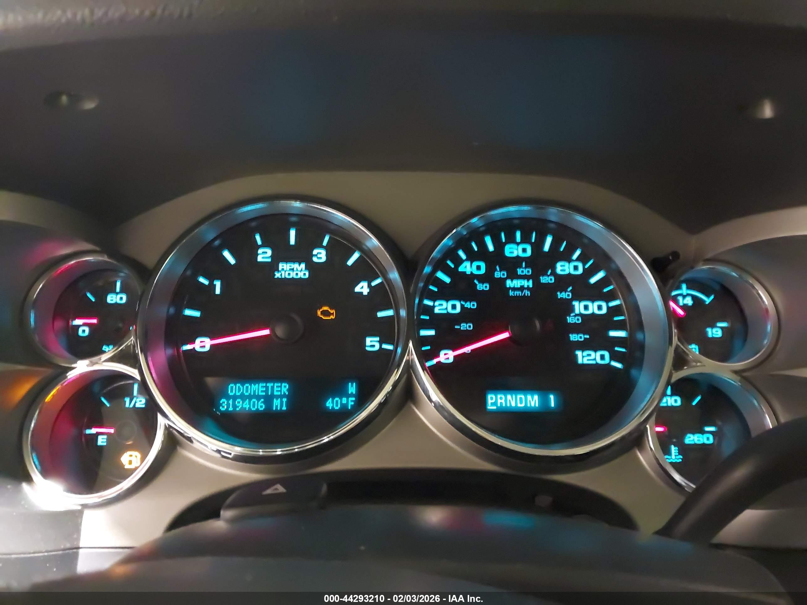 CHEVROLET SILVERADO image 7
