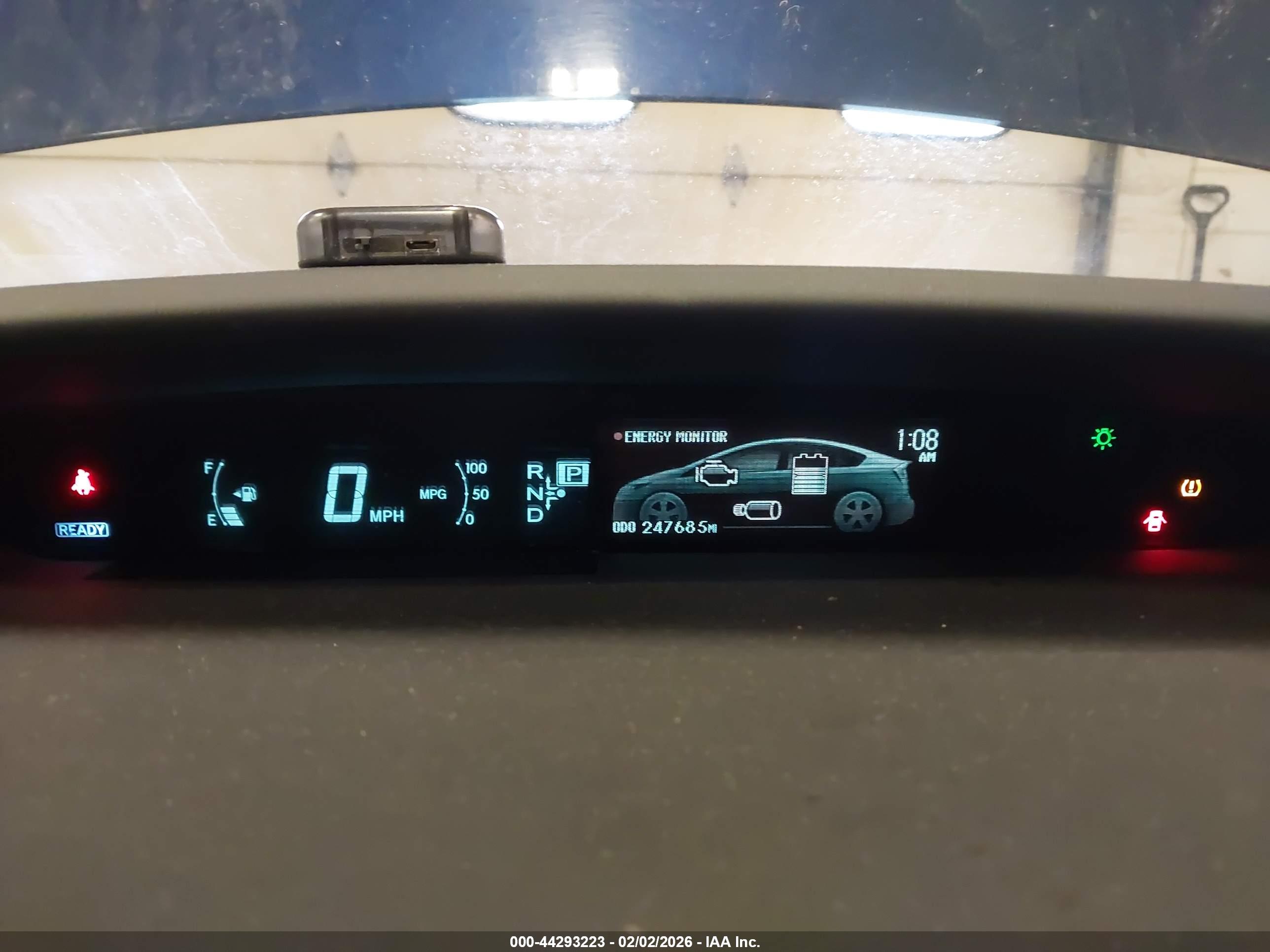 TOYOTA PRIUS image 7