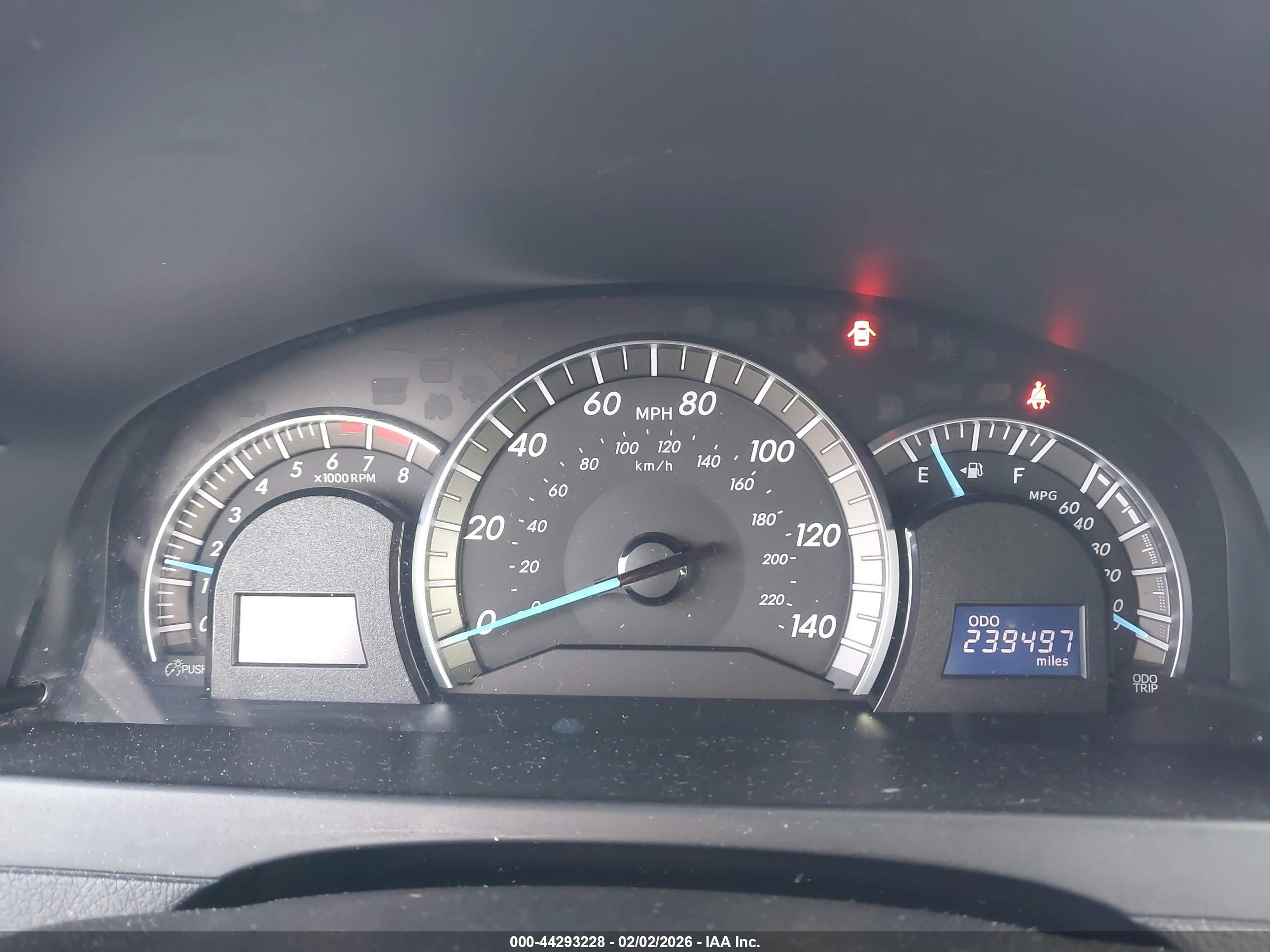 TOYOTA CAMRY image 7