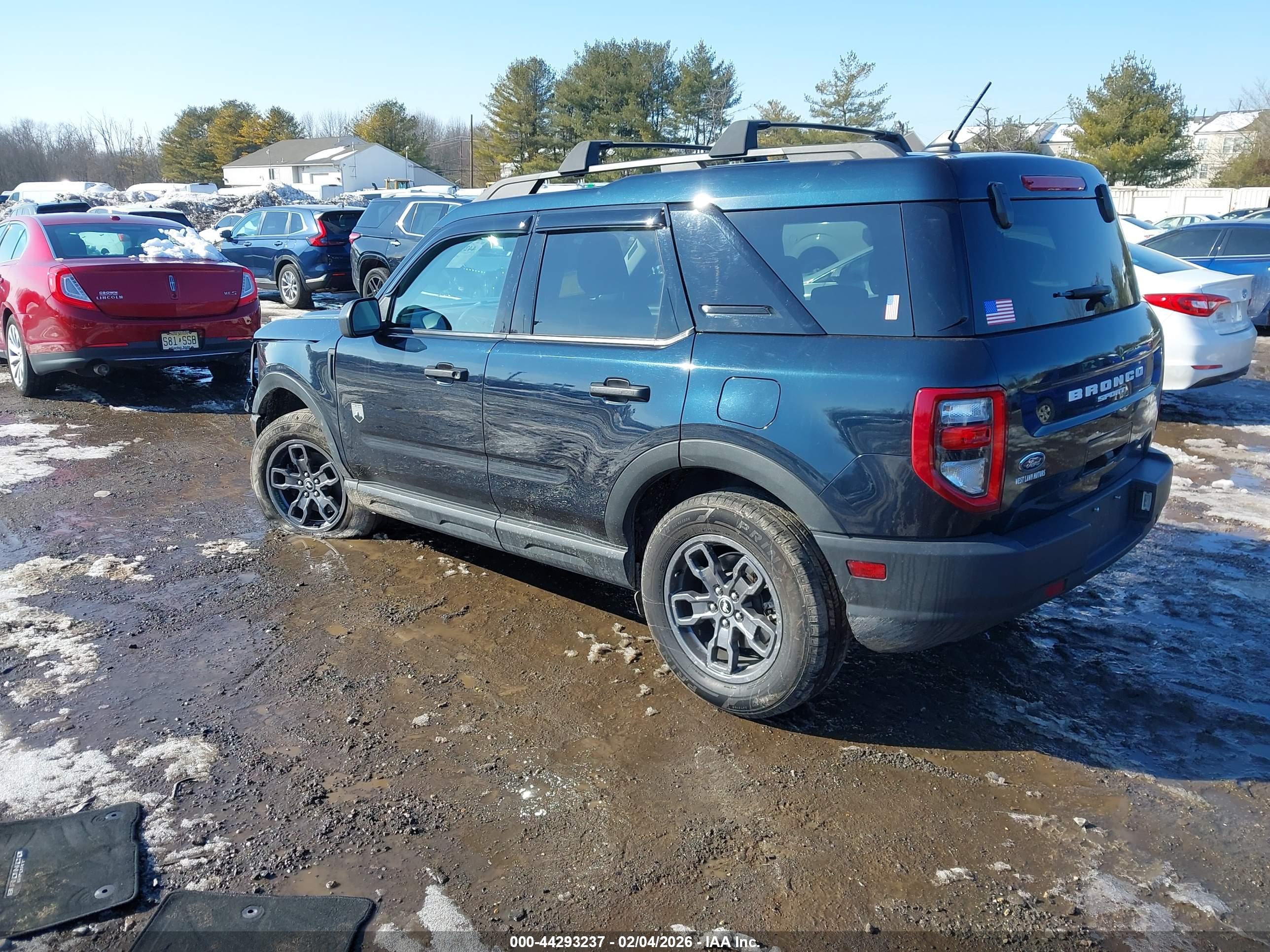 FORD BRONCO image 3