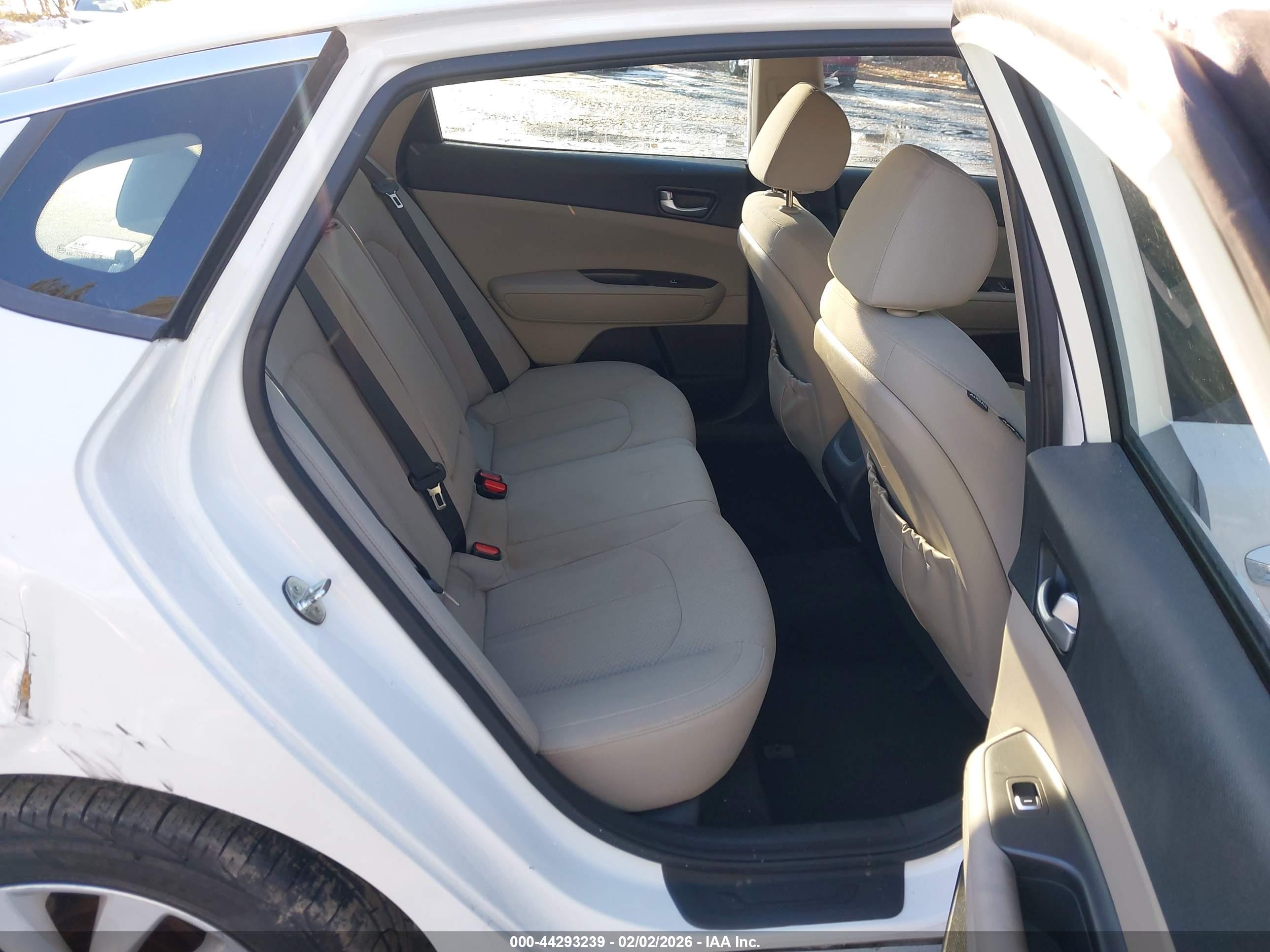 KIA OPTIMA image 8