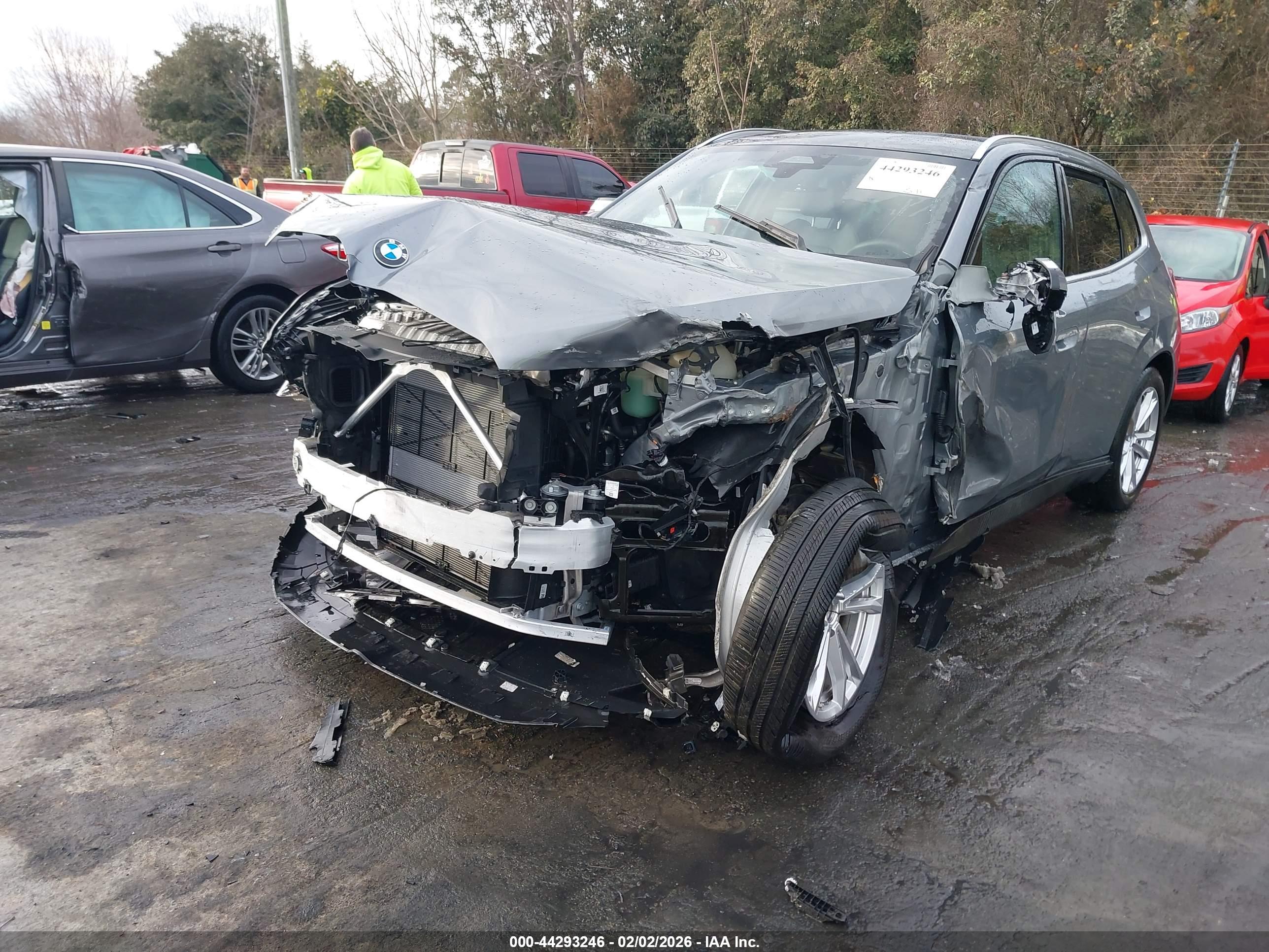 BMW X3 image 2