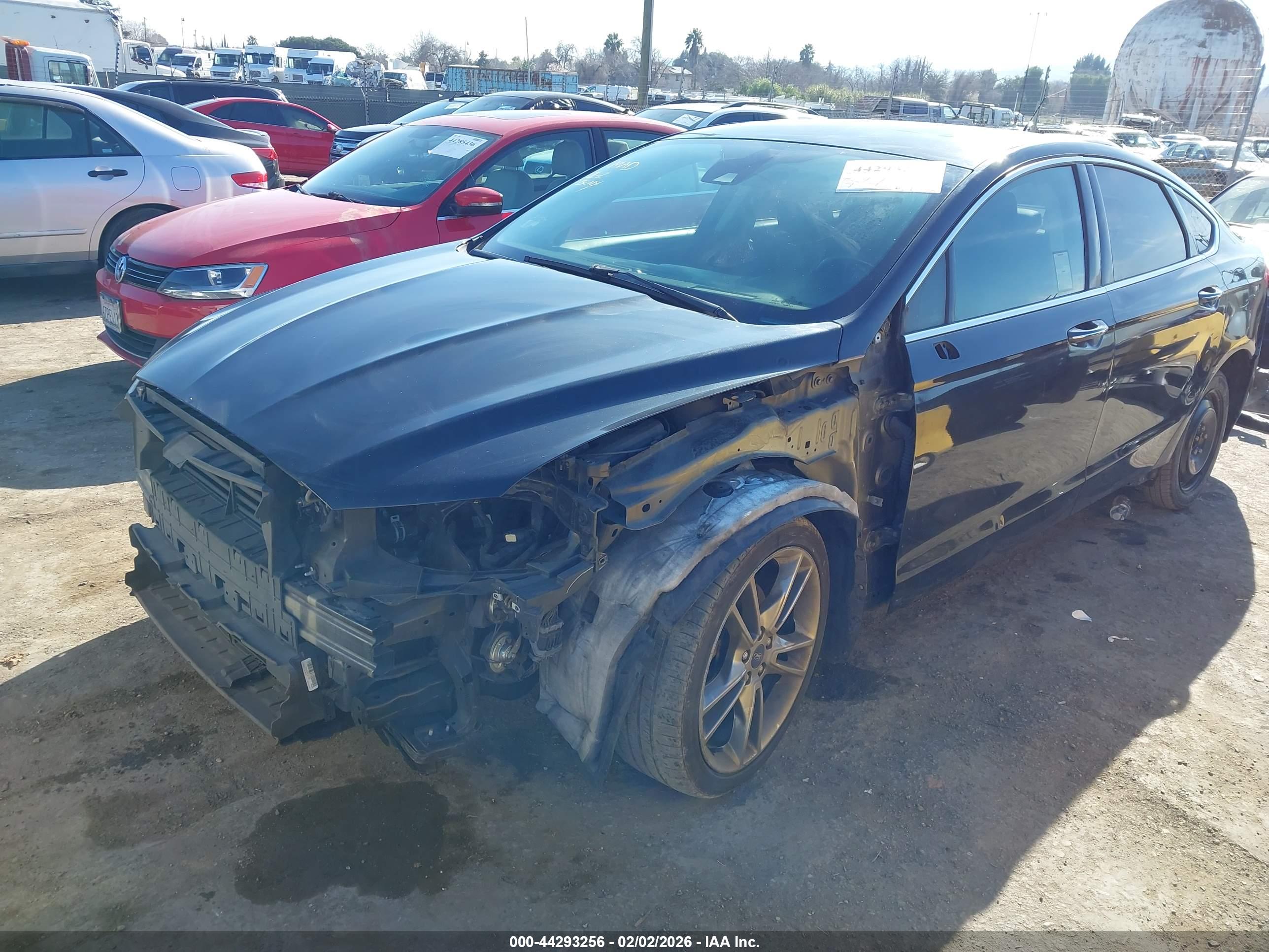FORD FUSION image 2