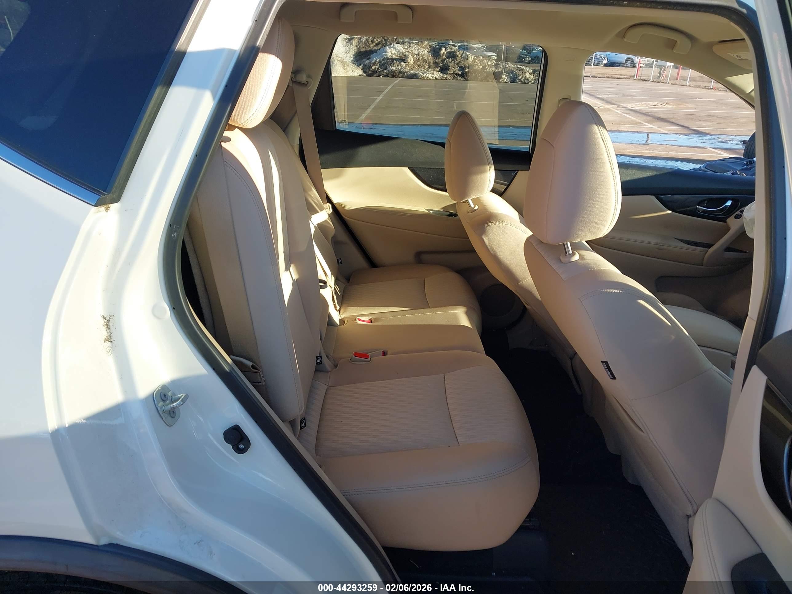 NISSAN ROGUE image 8