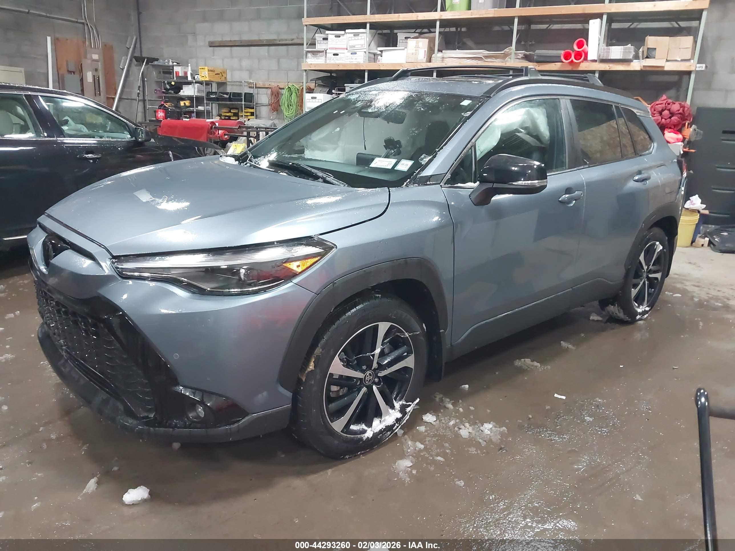 TOYOTA COROLLA image 2