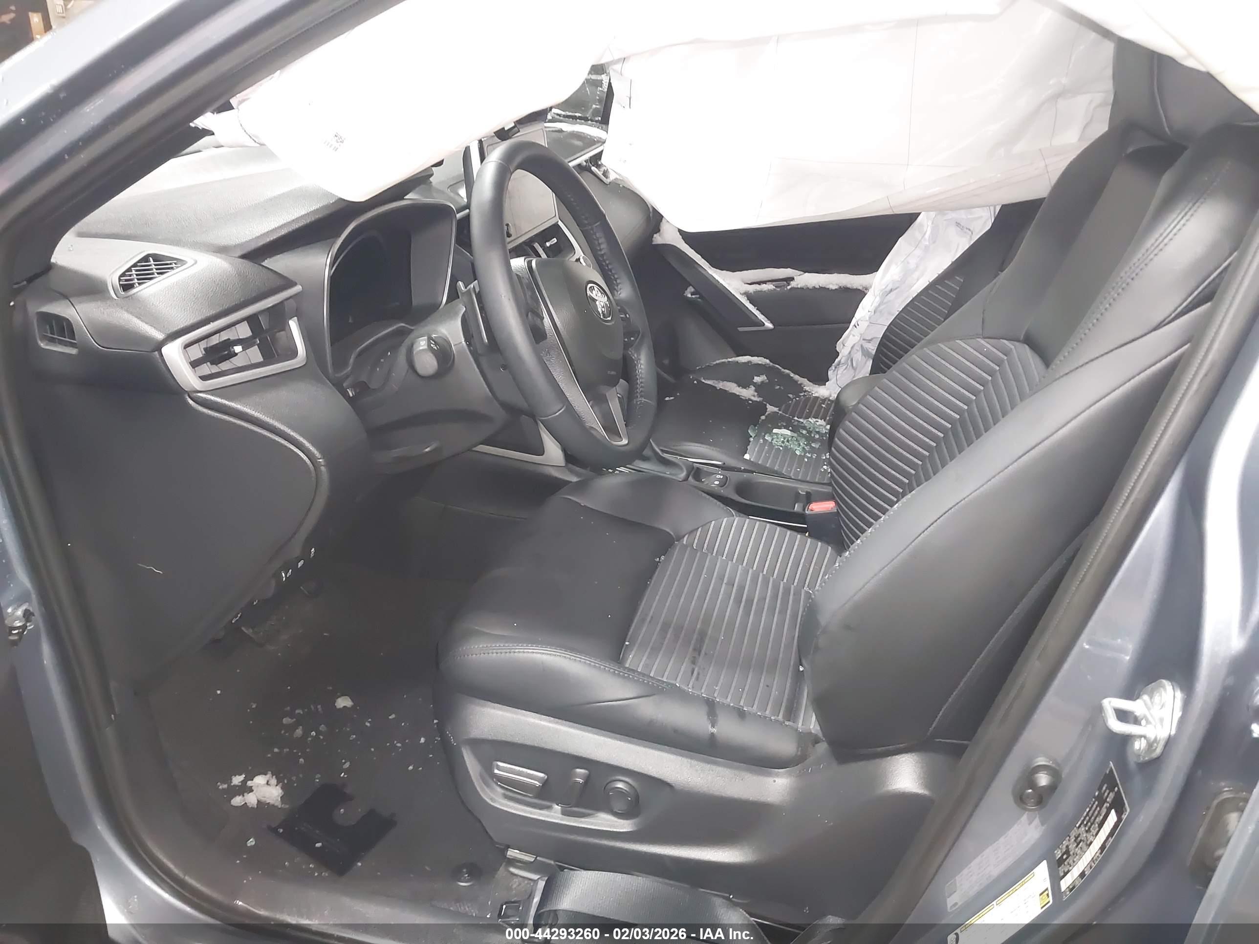 TOYOTA COROLLA image 5
