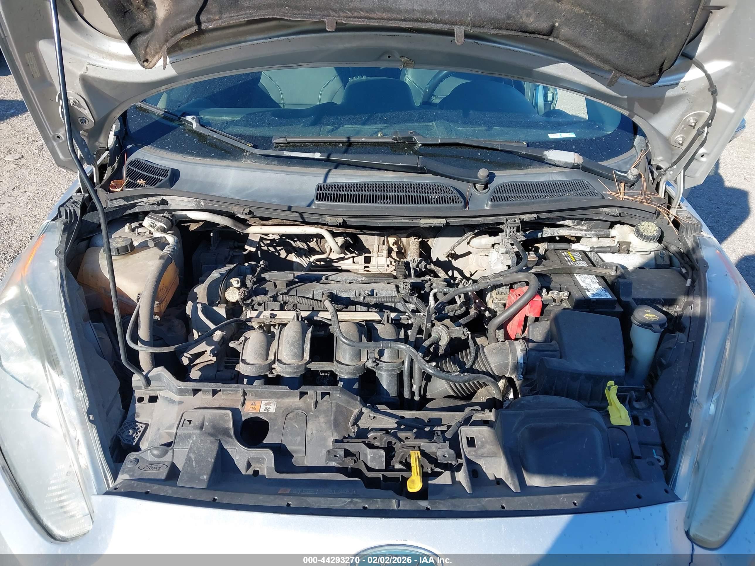 FORD FIESTA image 10