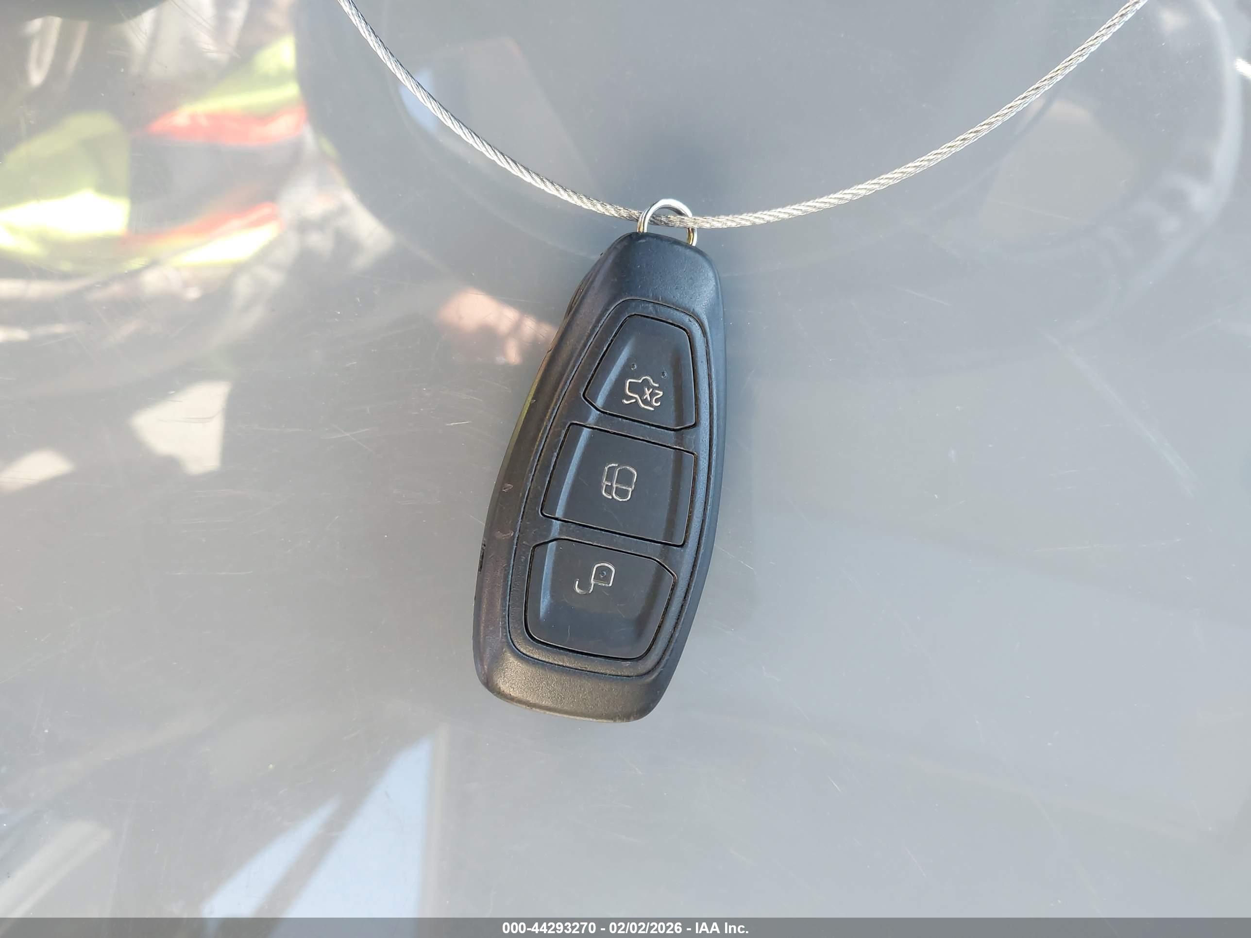 FORD FIESTA image 11
