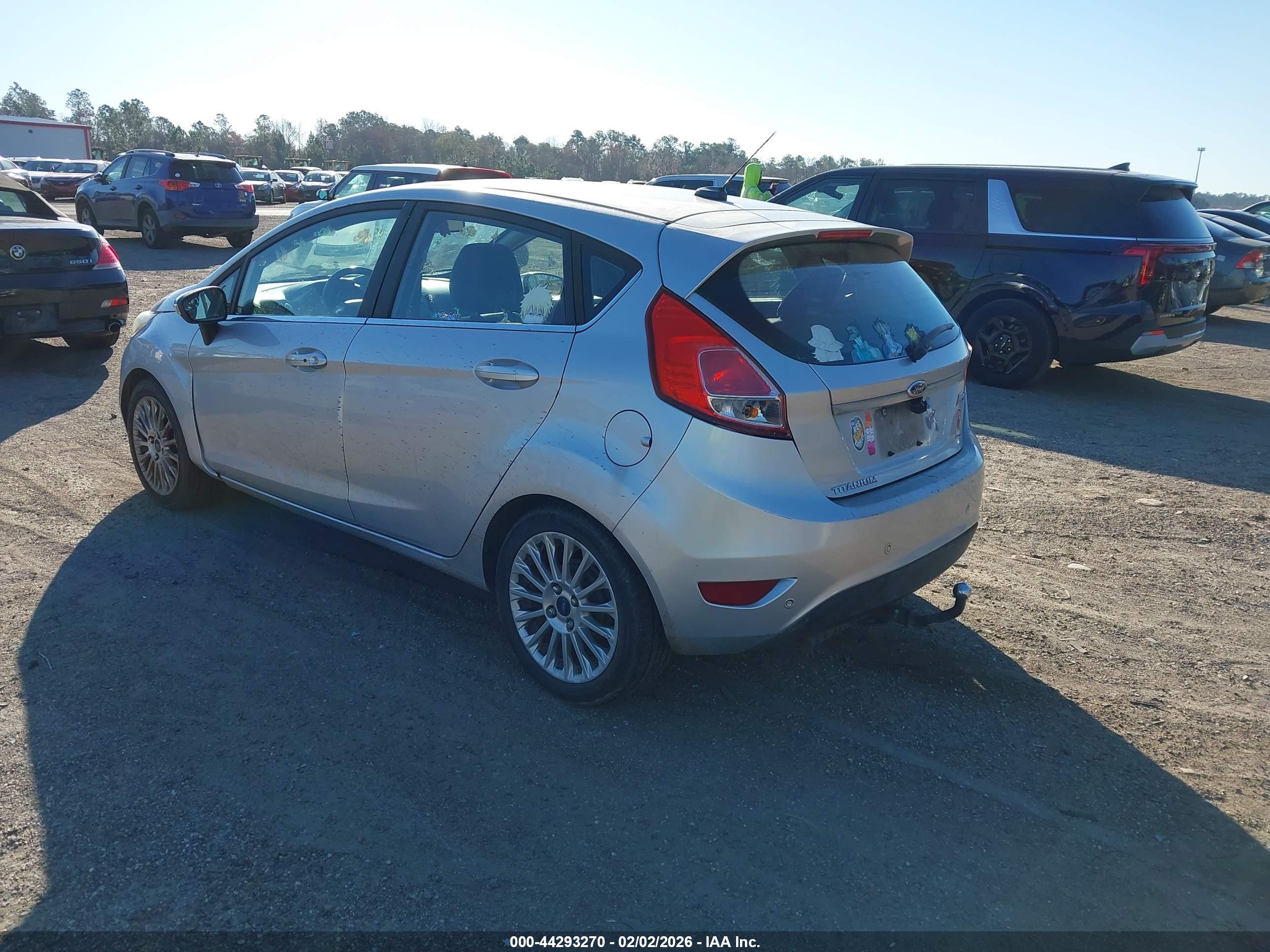 FORD FIESTA image 3