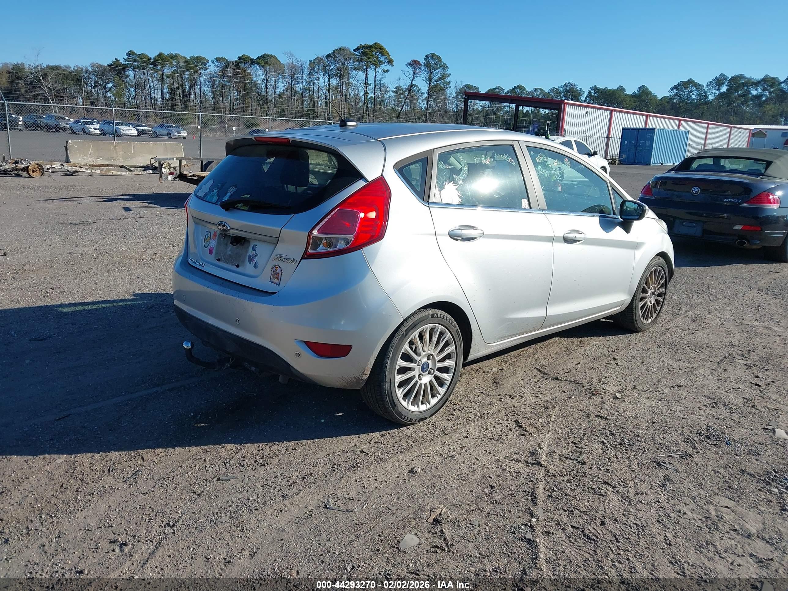 FORD FIESTA image 4