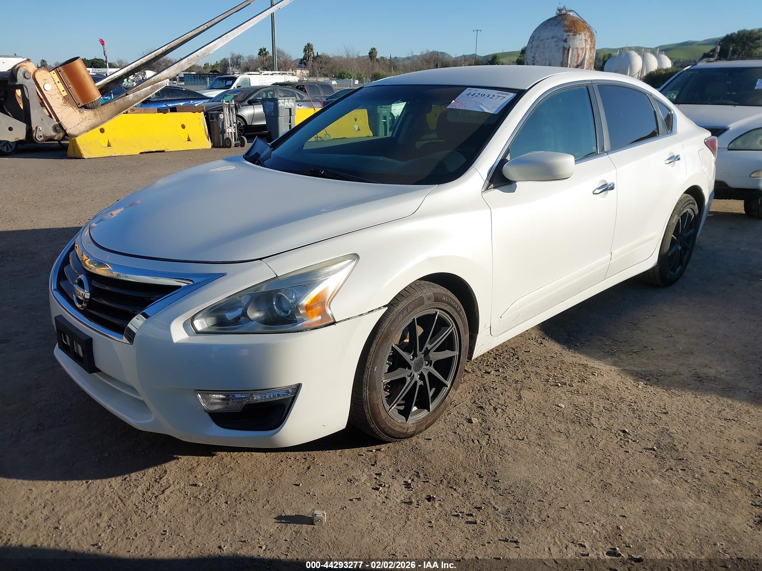 NISSAN ALTIMA image 2