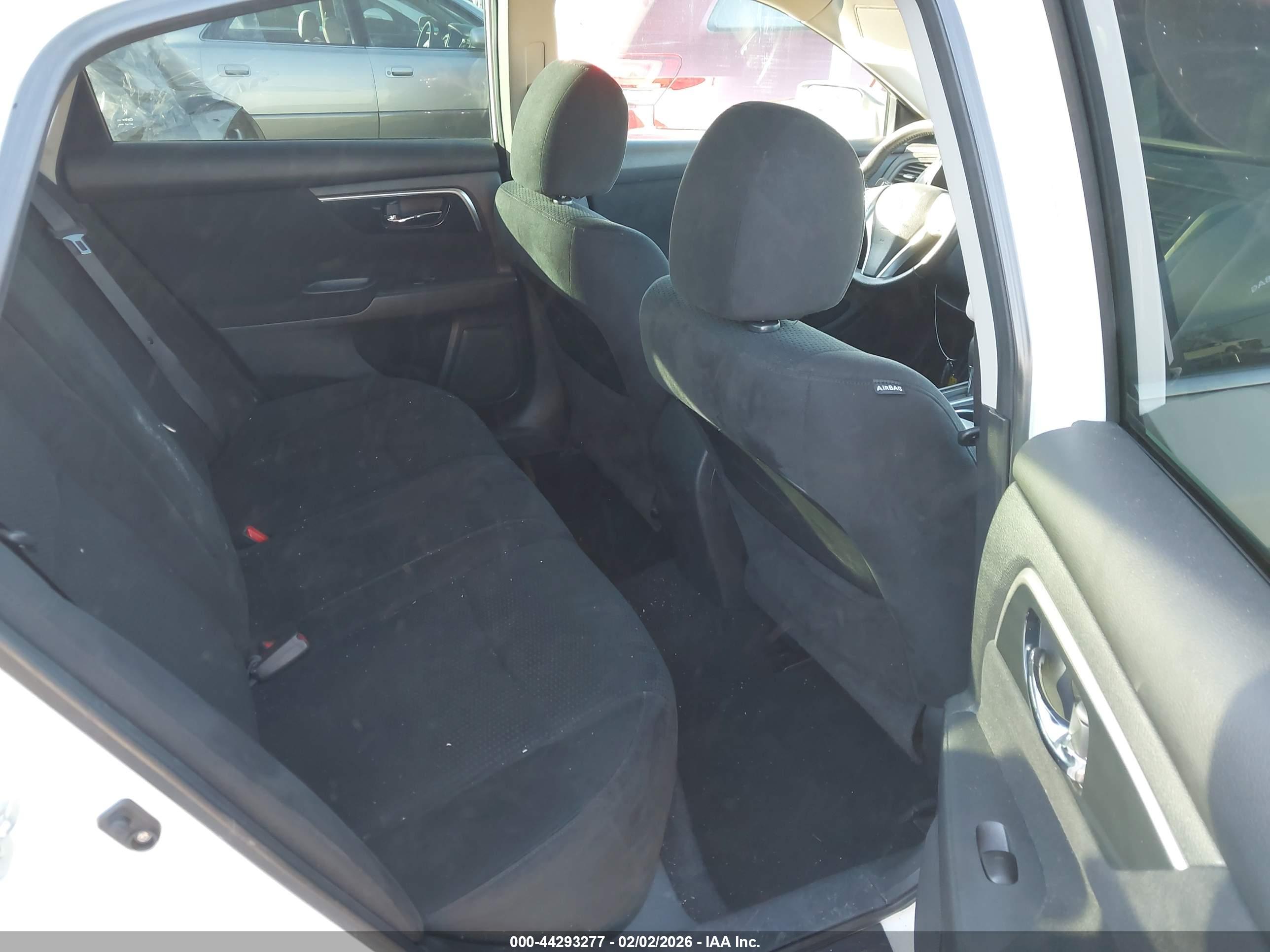 NISSAN ALTIMA image 8