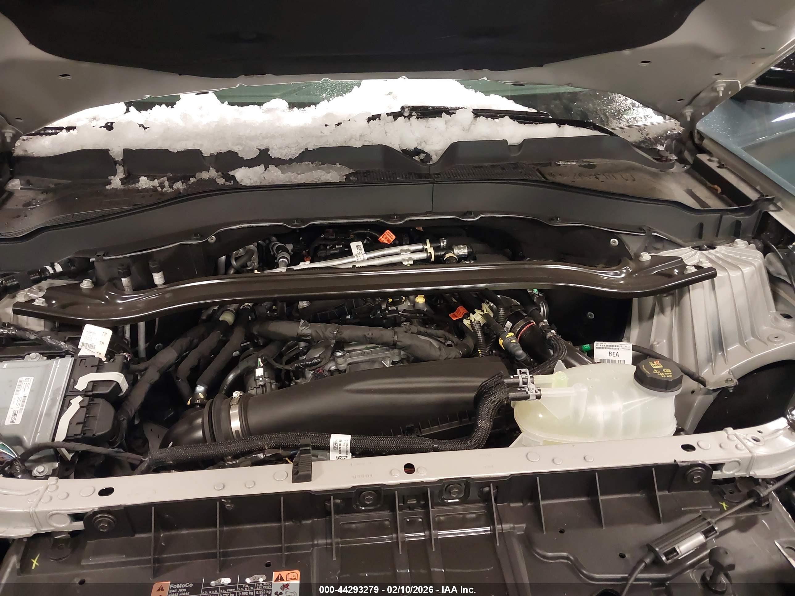FORD EXPLORER image 10