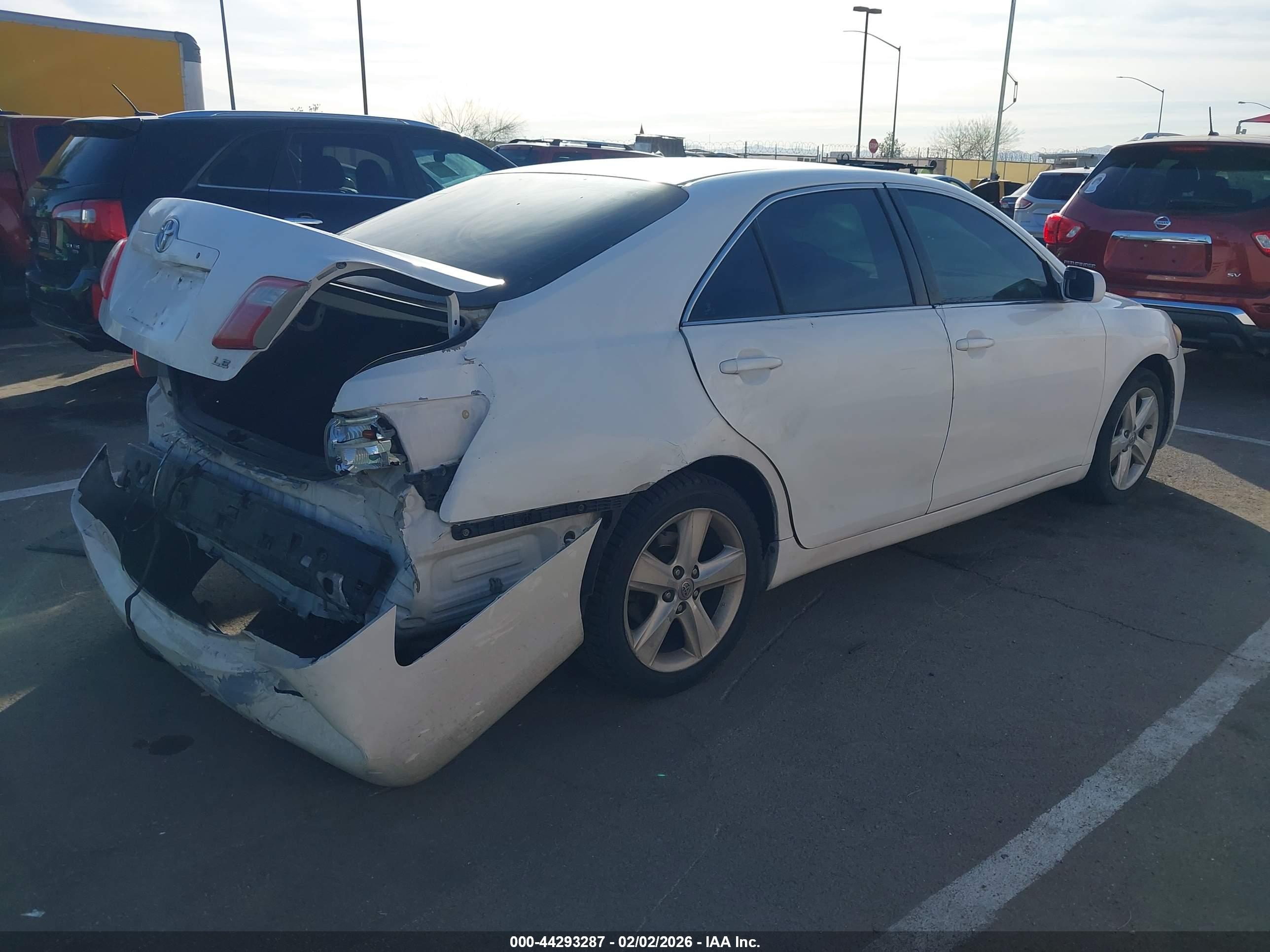 TOYOTA CAMRY image 4
