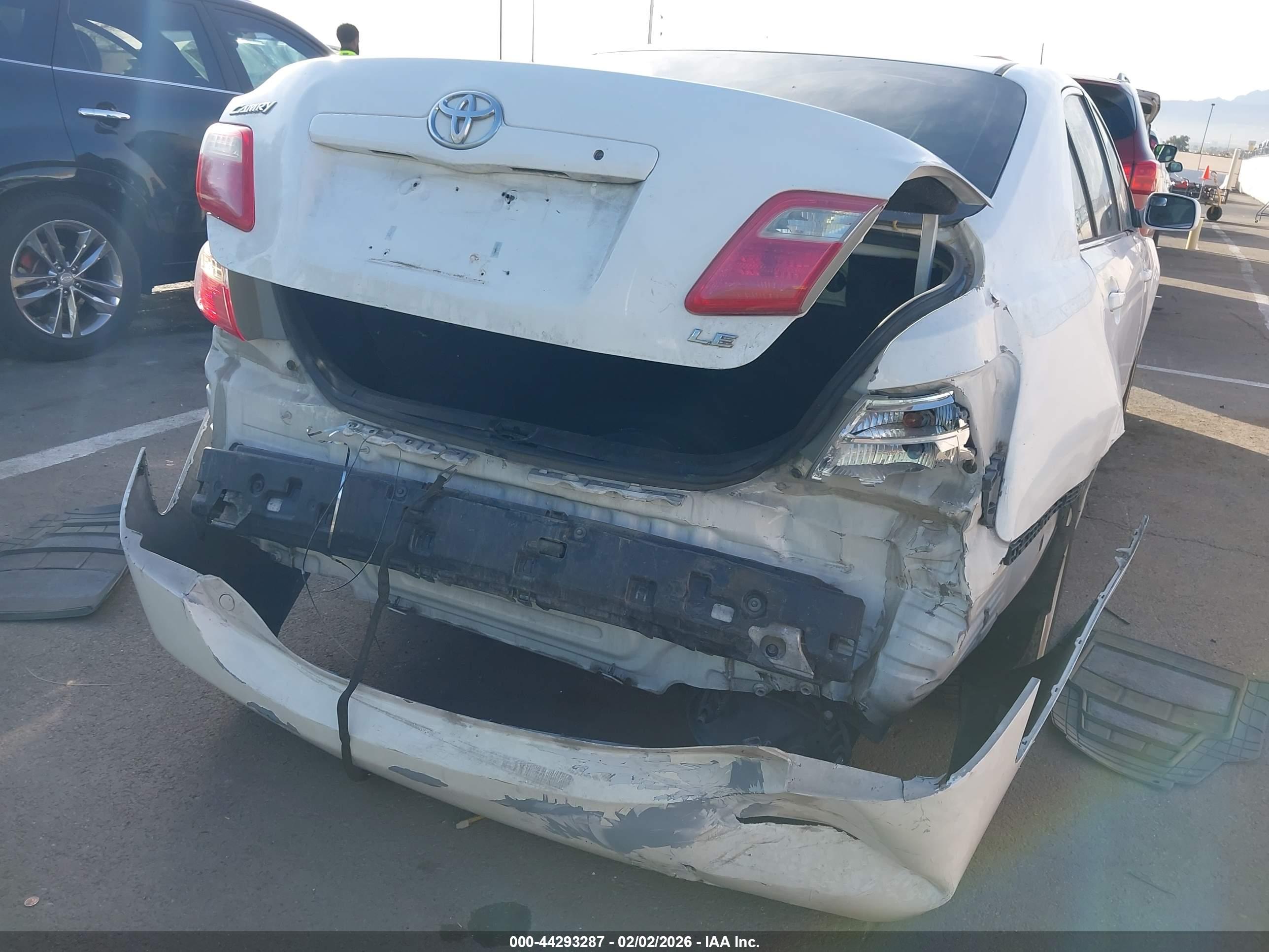 TOYOTA CAMRY image 6