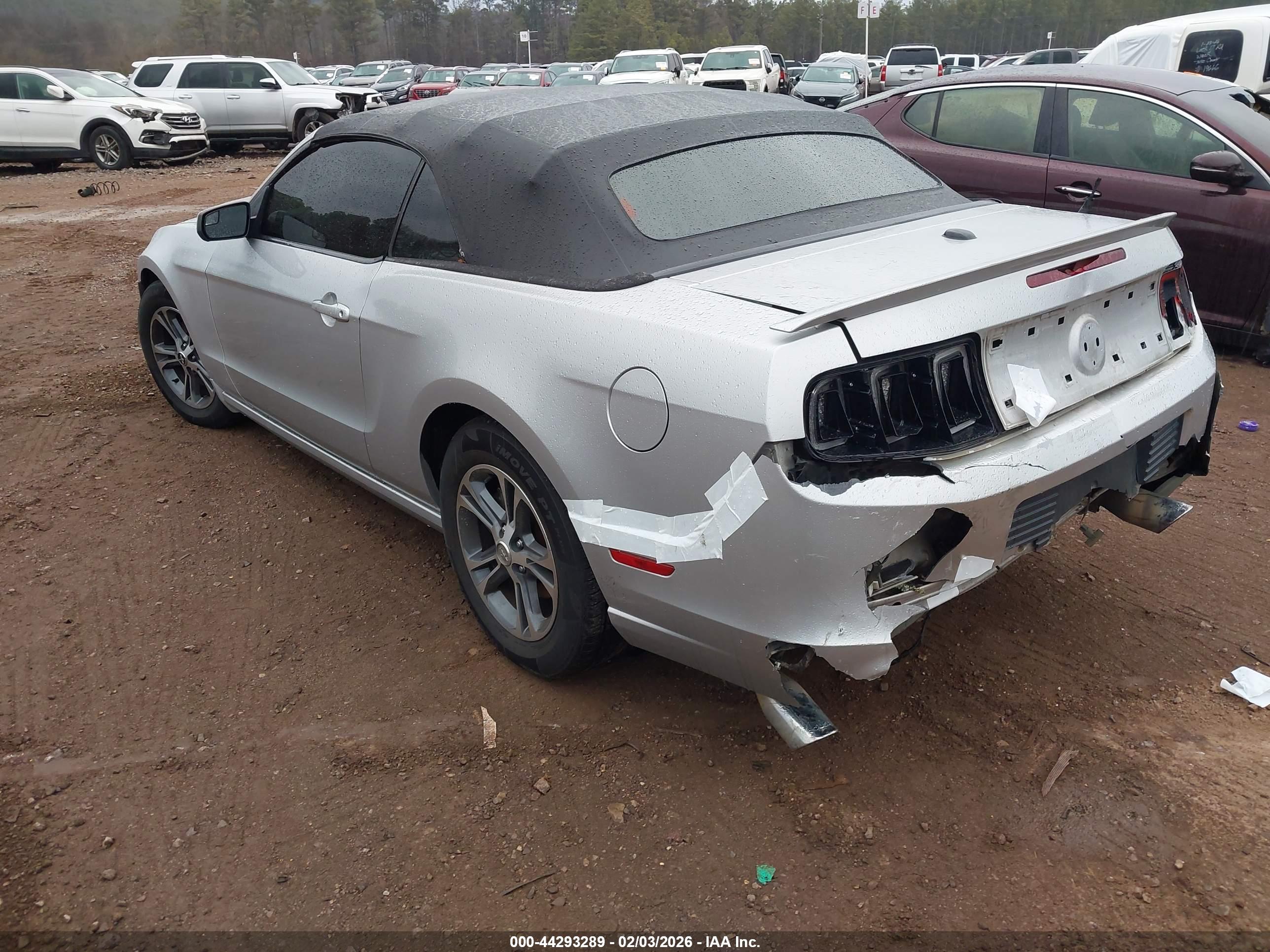 FORD MUSTANG image 3